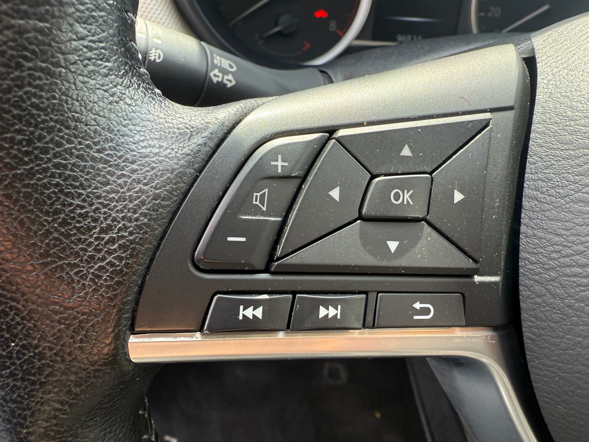 Nissan Micra 0.9 IG-T N-Connecta,Achteruitrij camera,Navigatie,Parkeersensoren.Climate control thumbnail 13