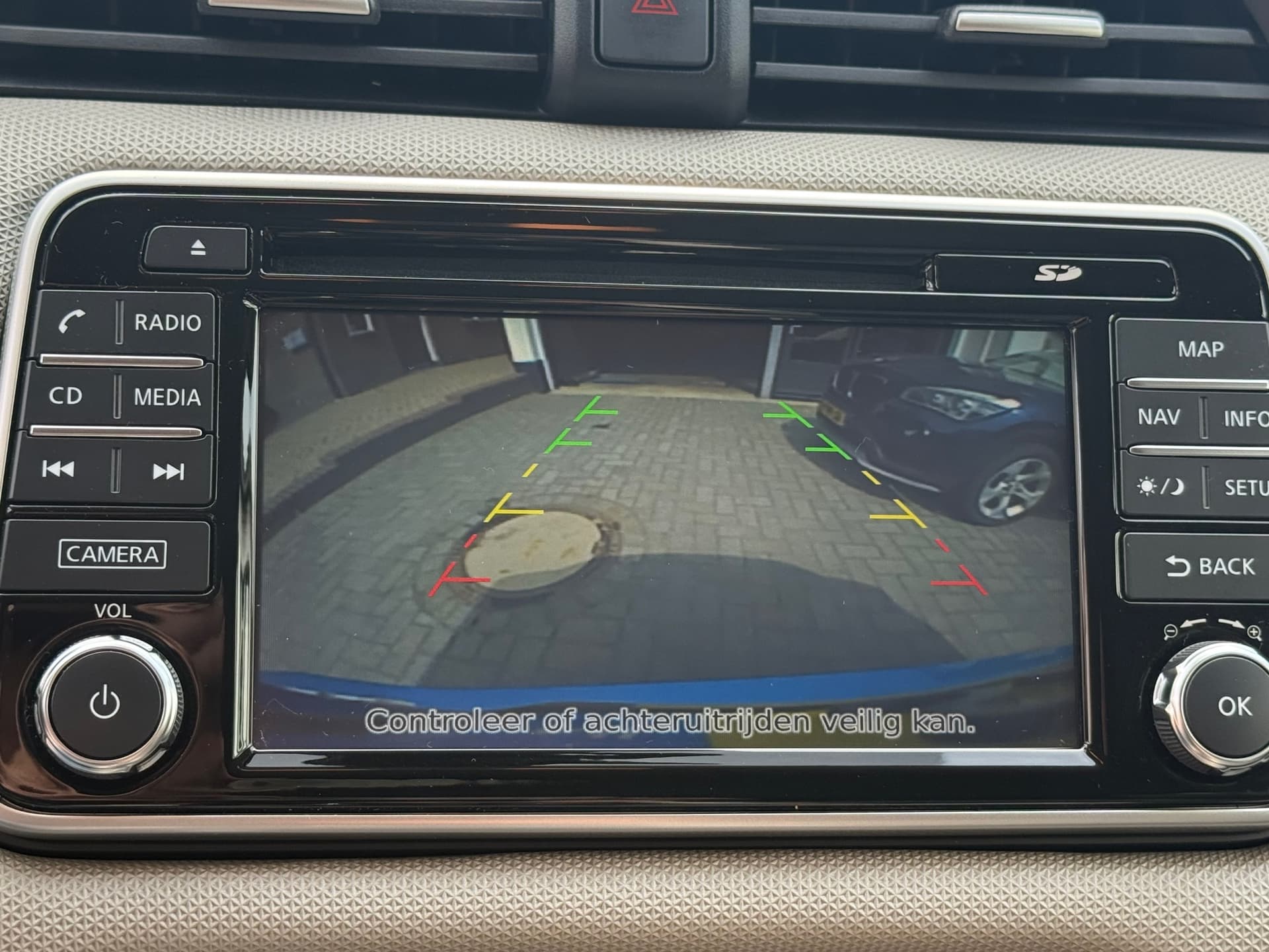 Nissan Micra 0.9 IG-T N-Connecta,Achteruitrij camera,Navigatie,Parkeersensoren.Climate control thumbnail 14