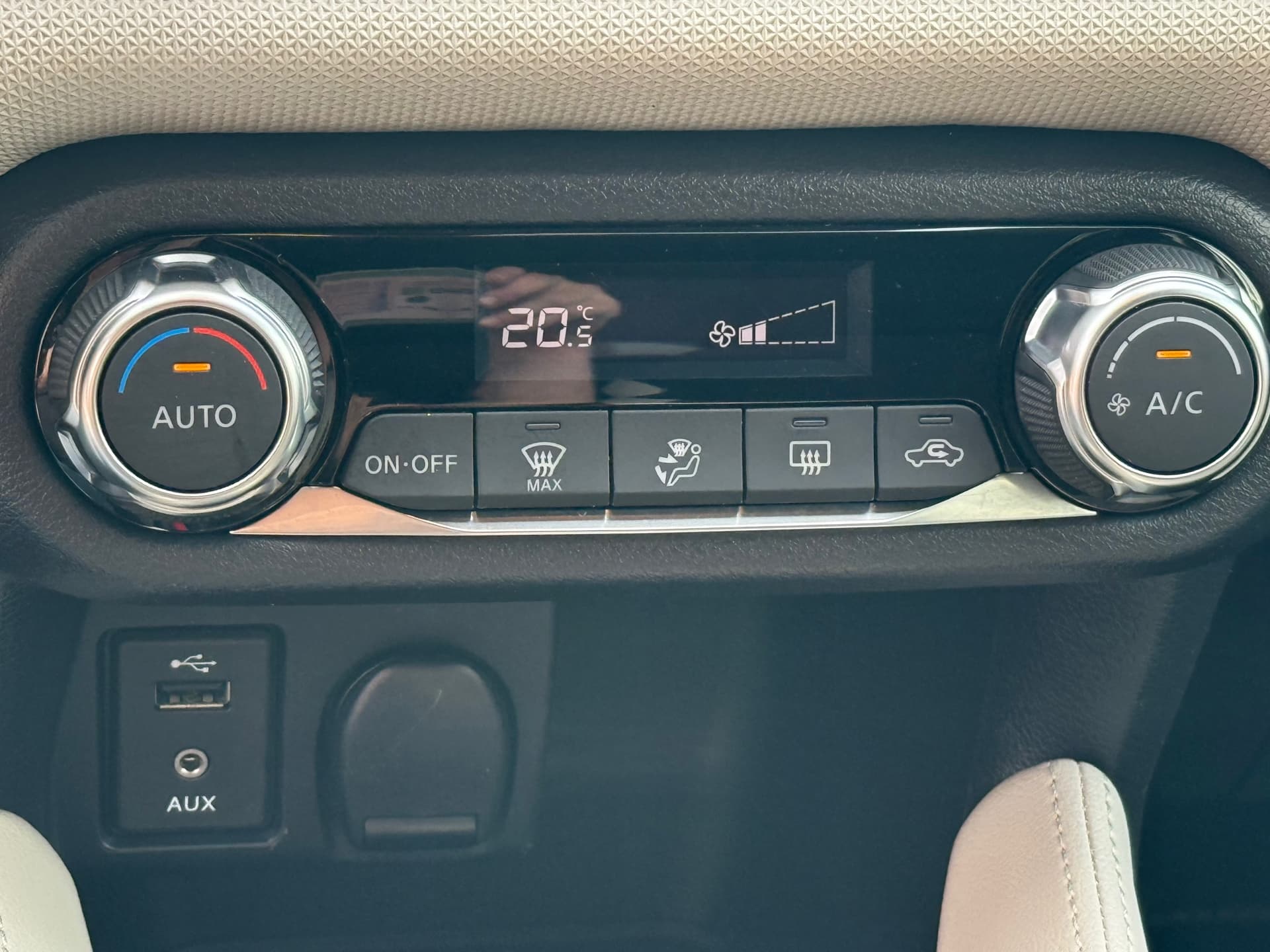 Nissan Micra 0.9 IG-T N-Connecta,Achteruitrij camera,Navigatie,Parkeersensoren.Climate control thumbnail 15