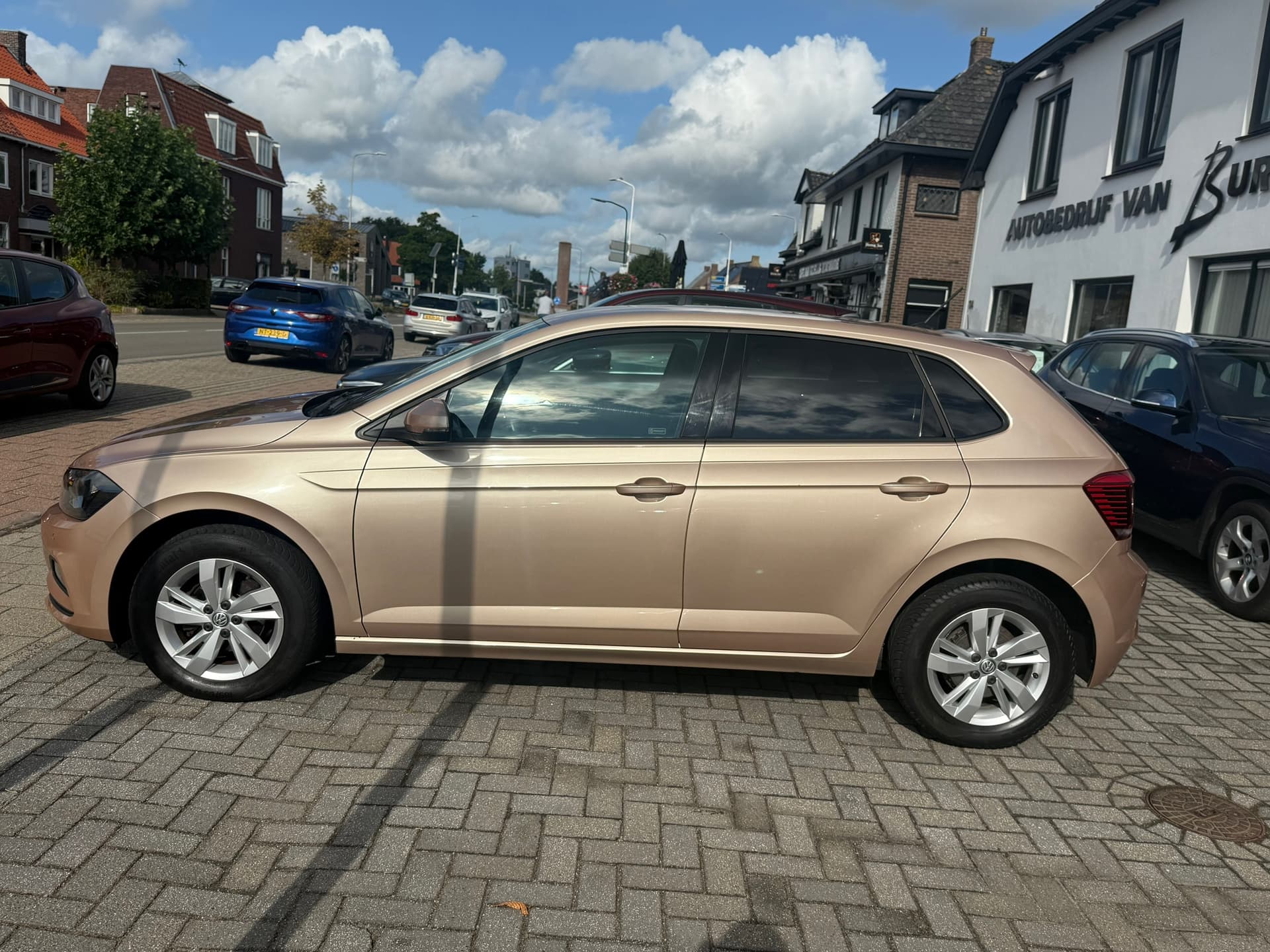 Volkswagen Polo 1.0 TSI Comfortline automaat, Apple Carplay/Android,Navigatie,L.M.Velgen thumbnail 4