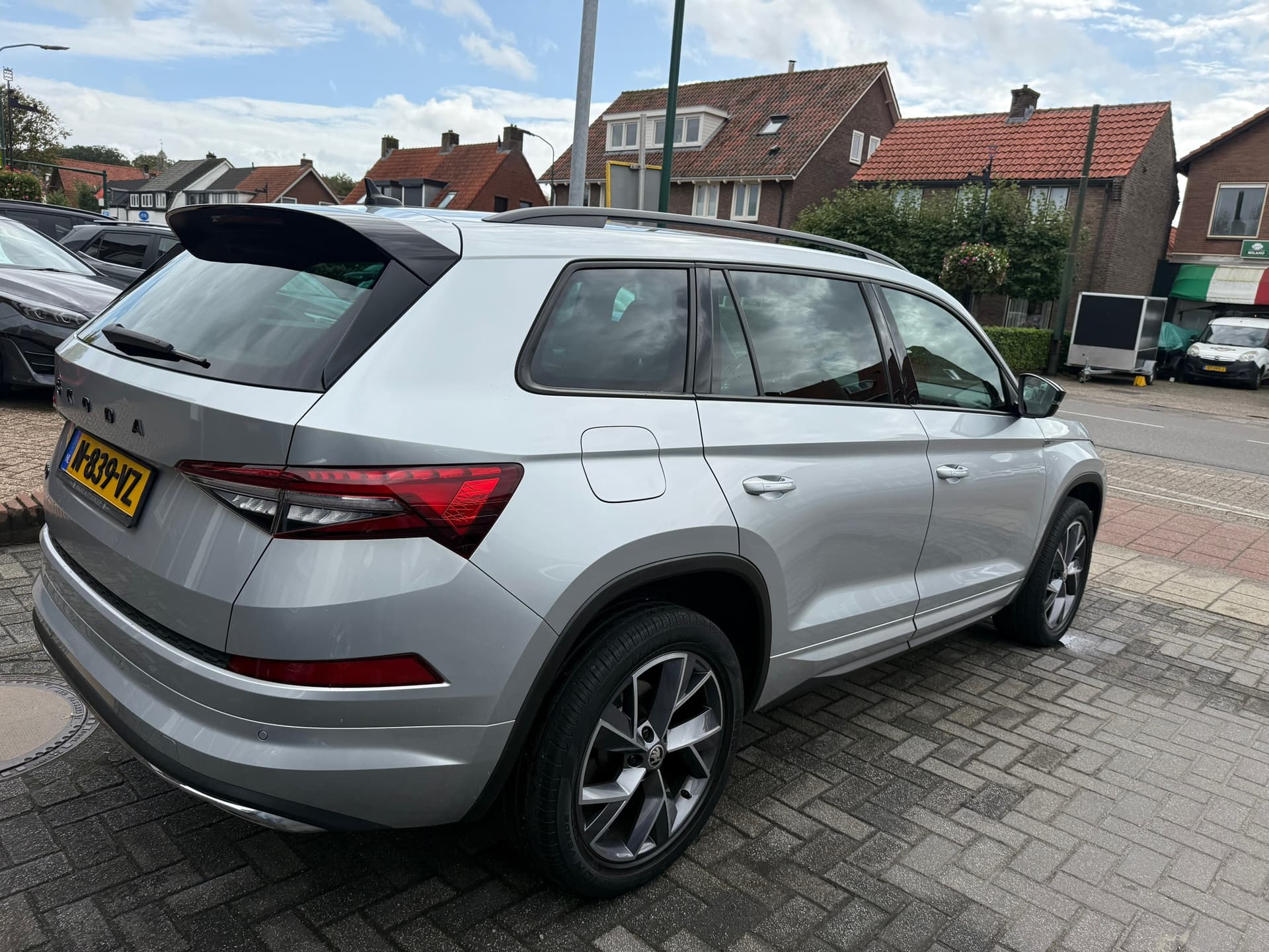 Skoda Kodiaq 1.5 TSI Sportline Business,Stuurverwarming,Stoelverwarming,Apple Carplay/Android,Navigatie thumbnail 8