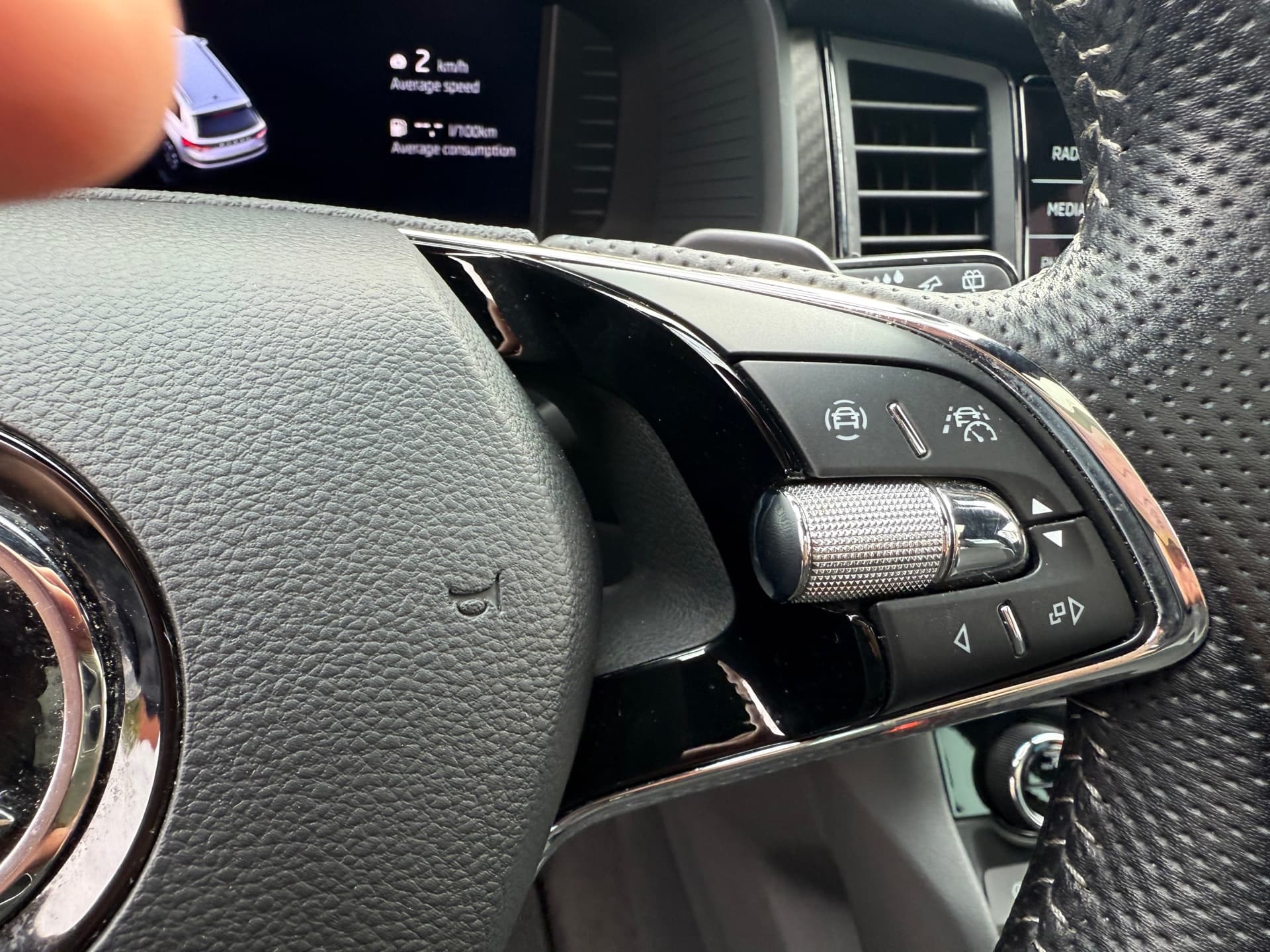 Skoda Kodiaq 1.5 TSI Sportline Business,Stuurverwarming,Stoelverwarming,Apple Carplay/Android,Navigatie thumbnail 16