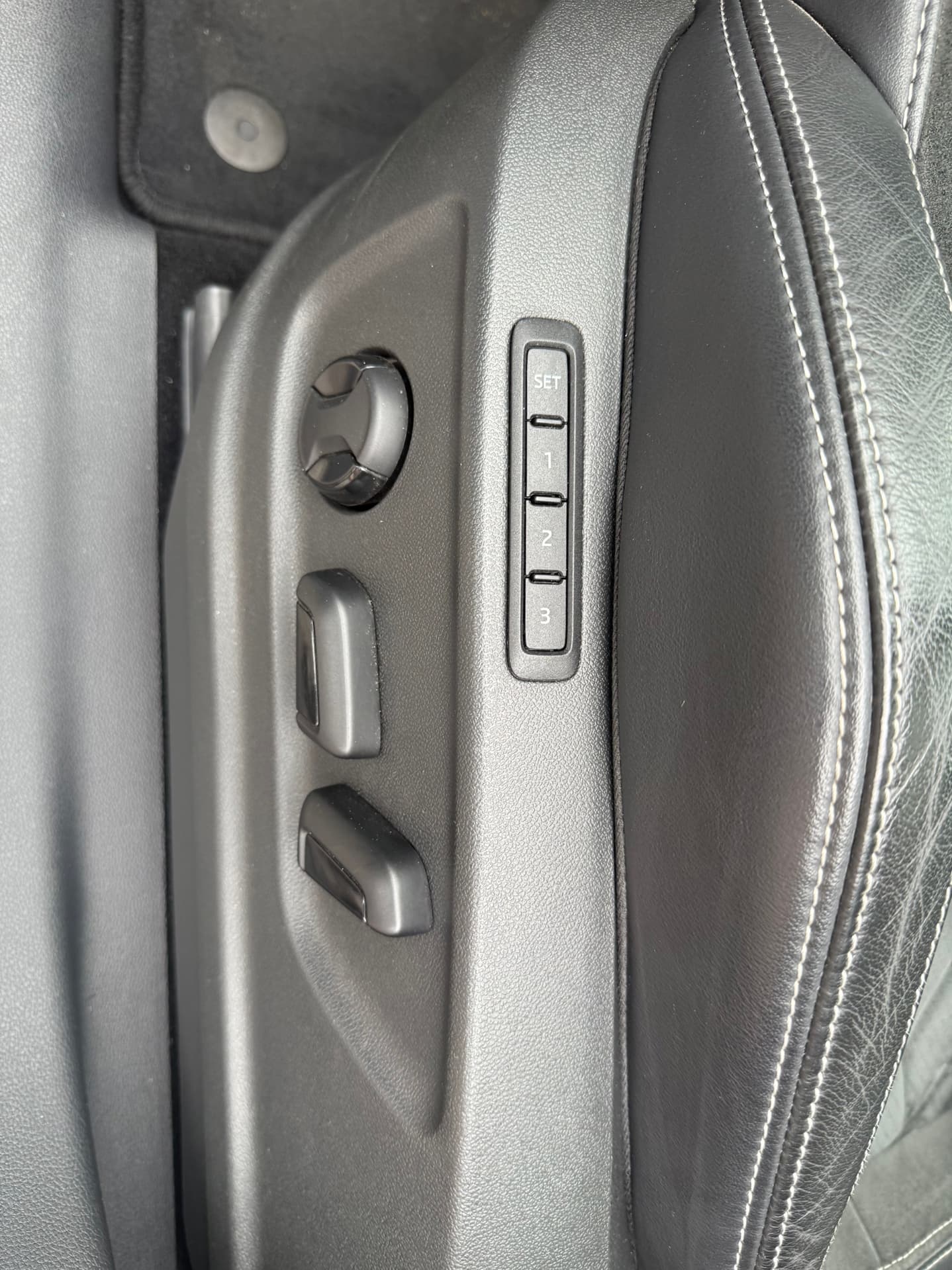 Skoda Kodiaq 1.5 TSI Sportline Business,Stuurverwarming,Stoelverwarming,Apple Carplay/Android,Navigatie thumbnail 26