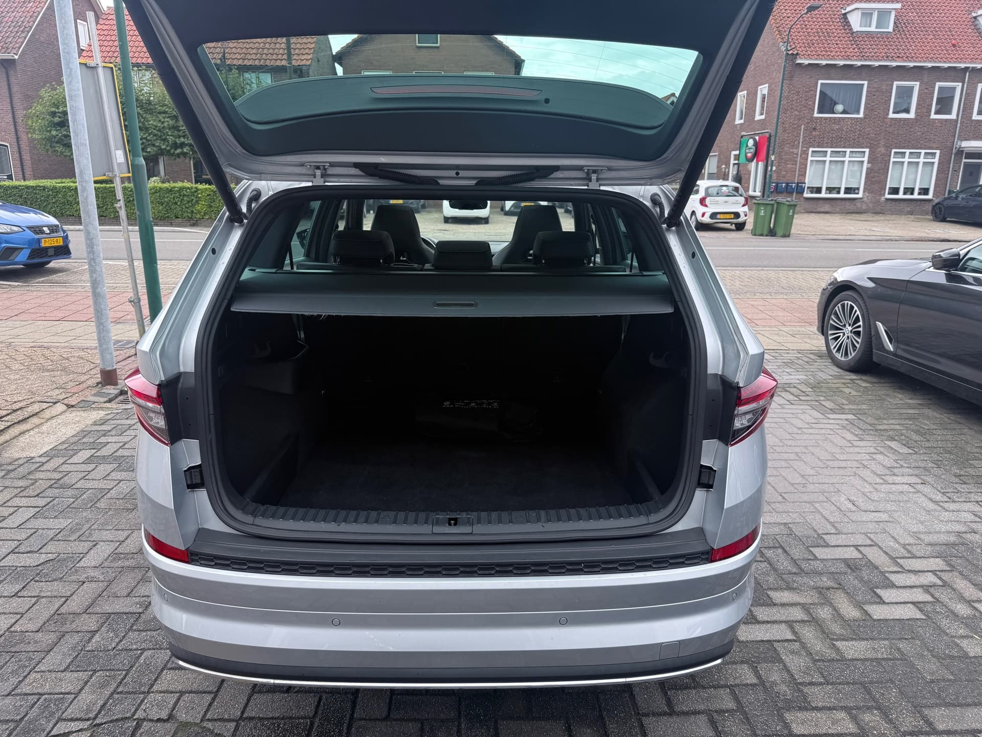 Skoda Kodiaq 1.5 TSI Sportline Business,Stuurverwarming,Stoelverwarming,Apple Carplay/Android,Navigatie thumbnail 32
