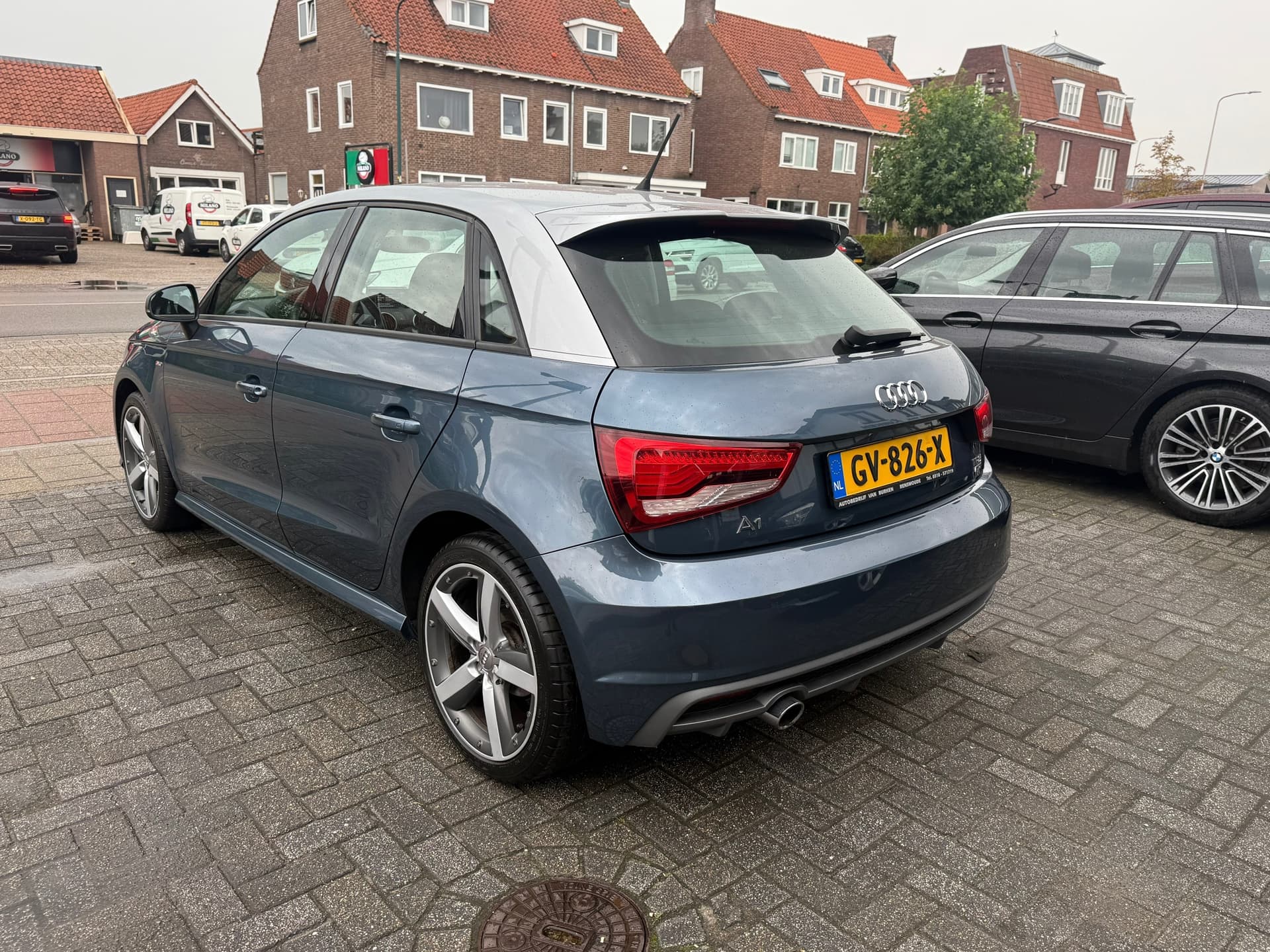 Audi A1 Sportback 1.0 TFSI Adrenalin, Navigatie,L.M.Velgen,Extra getint glas,Airco,Cruise control thumbnail 5
