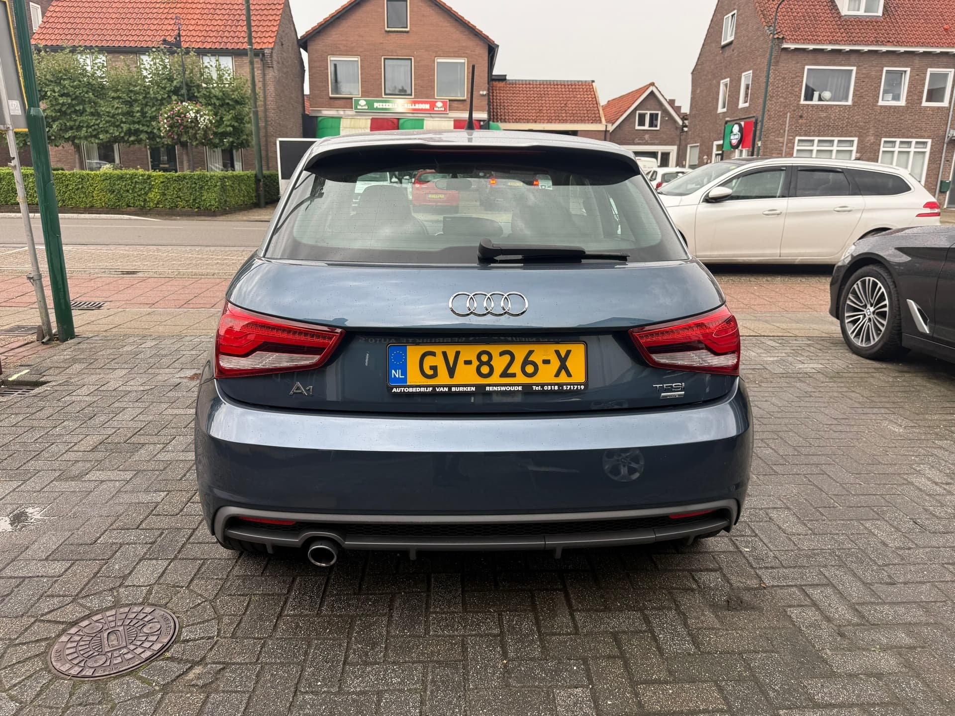 Audi A1 Sportback 1.0 TFSI Adrenalin, Navigatie,L.M.Velgen,Extra getint glas,Airco,Cruise control thumbnail 6