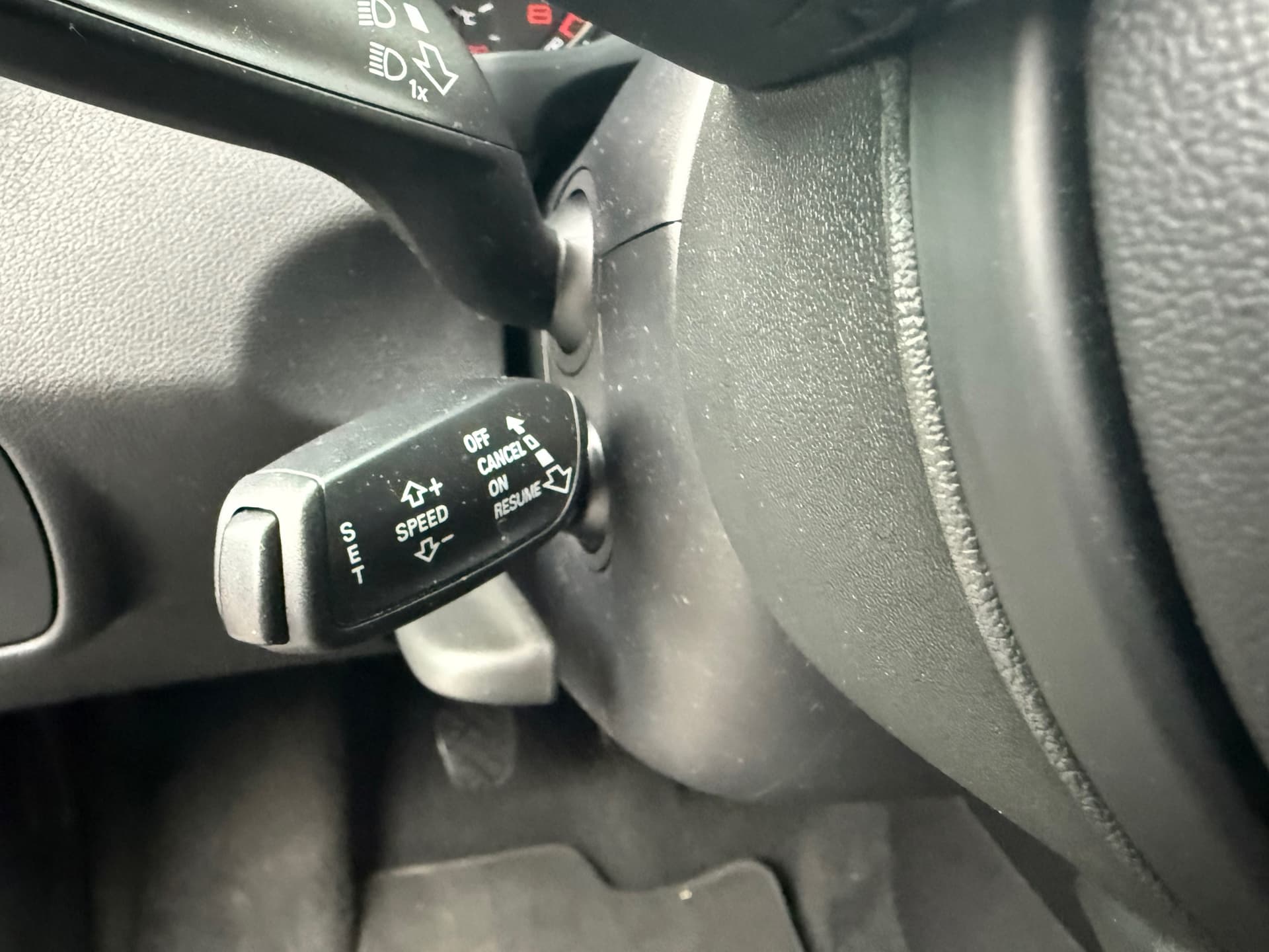 Audi A1 Sportback 1.0 TFSI Adrenalin, Navigatie,L.M.Velgen,Extra getint glas,Airco,Cruise control thumbnail 11