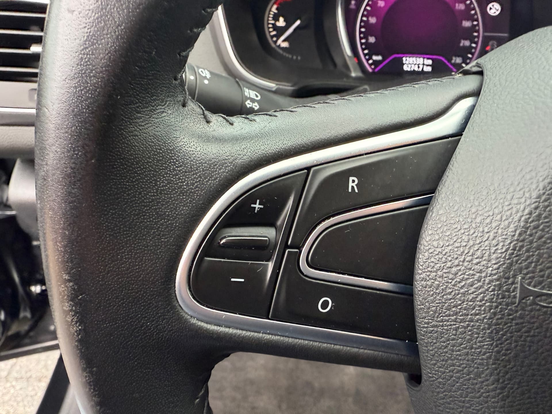 Renault Mégane Estate 1.3 TCe Limited, Trekhaak,Navigatie,Apple Carpaly/Android,Stoelverwarming thumbnail 14