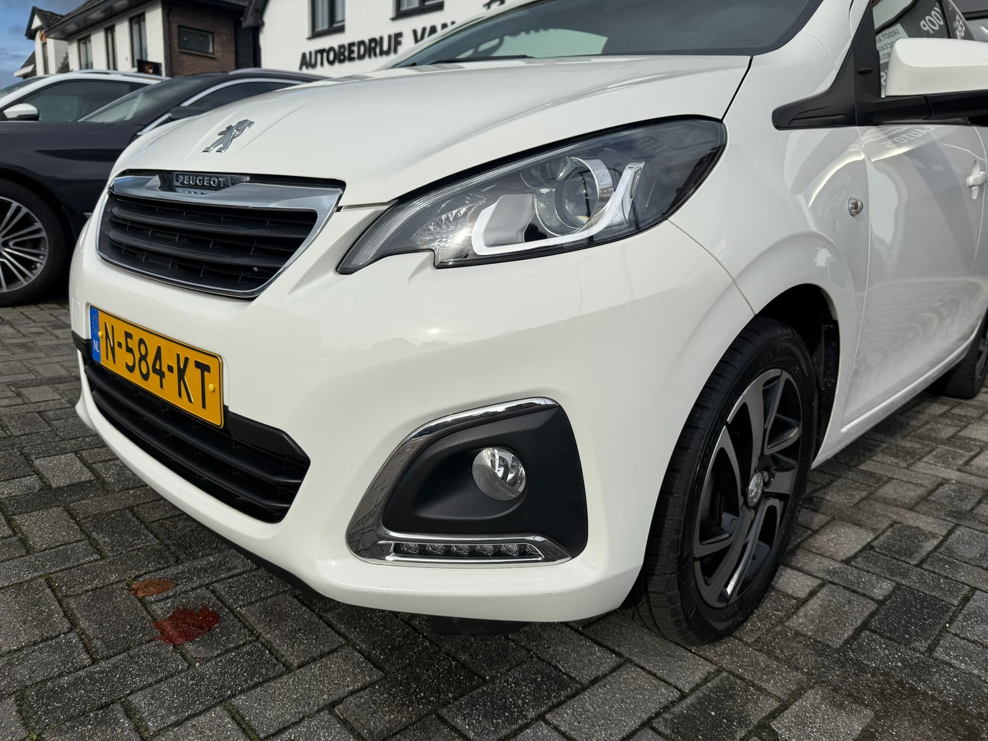 Peugeot 108 1.0 e-VTi Allure, Apple Carplay/Android Navigatie, Airco,Bluetooth telefoonvoorbereiding thumbnail 9