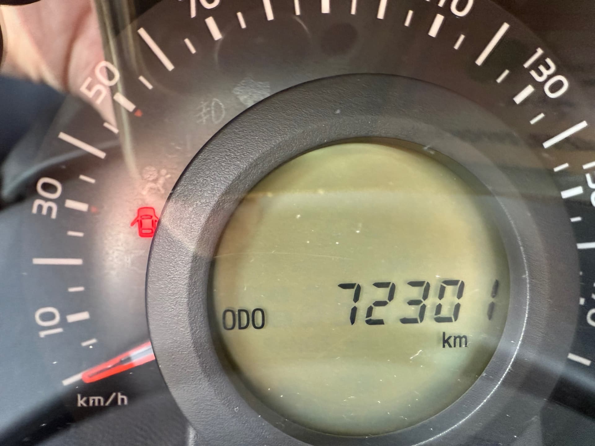 Peugeot 108 1.0 e-VTi Allure, Apple Carplay/Android Navigatie, Airco,Bluetooth telefoonvoorbereiding thumbnail 13