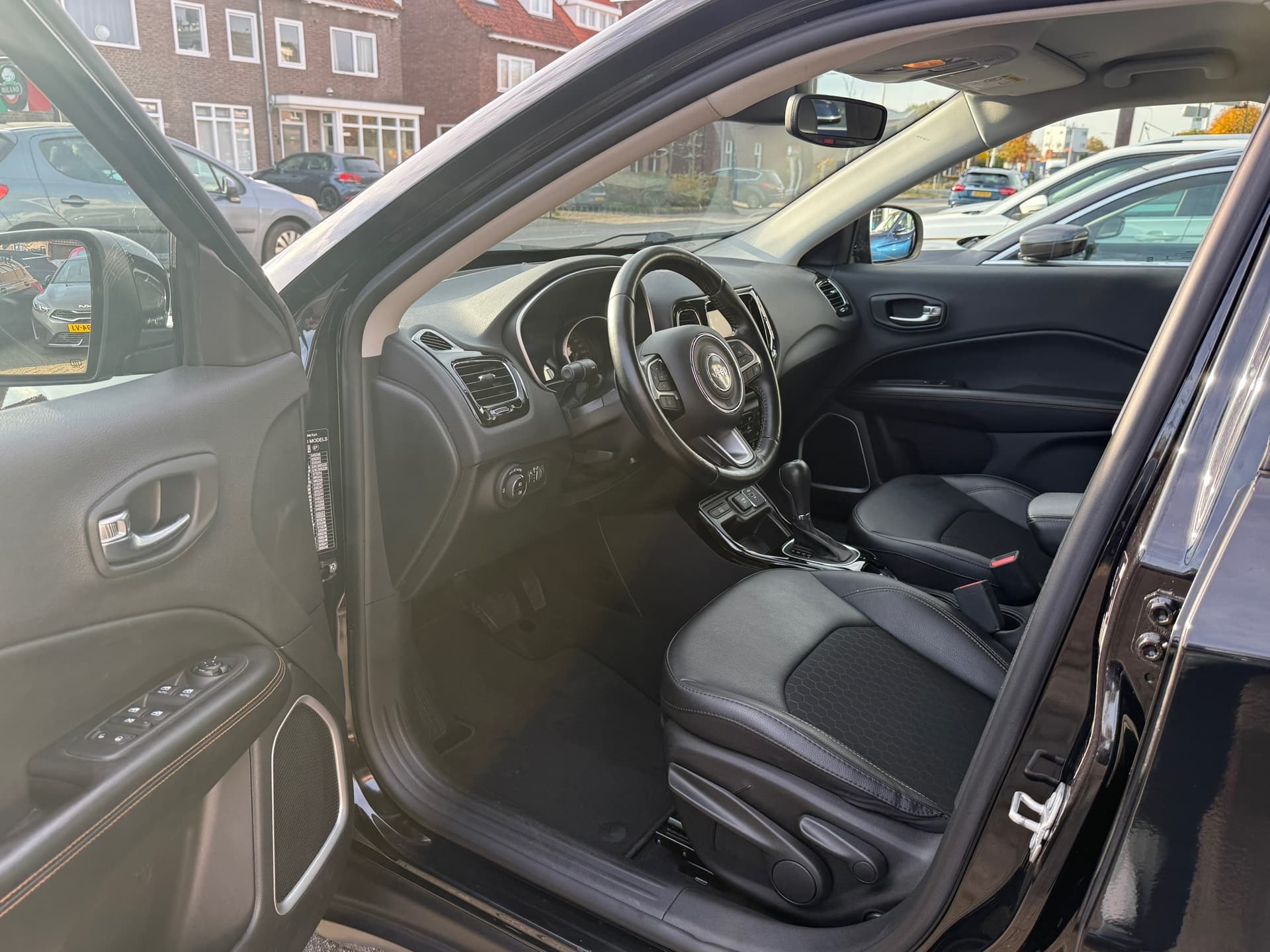 Jeep Compass 1.3T Limited automaat,Apple Carplay/Android navigatie,Parkeersensoren,Achteruitrij camera thumbnail 10