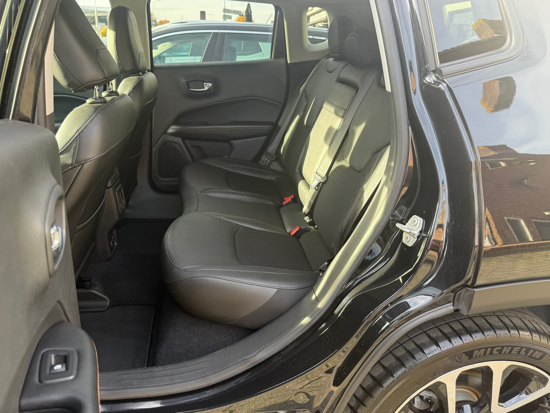 Jeep Compass 1.3T Limited automaat,Apple Carplay/Android navigatie,Parkeersensoren,Achteruitrij camera thumbnail 22