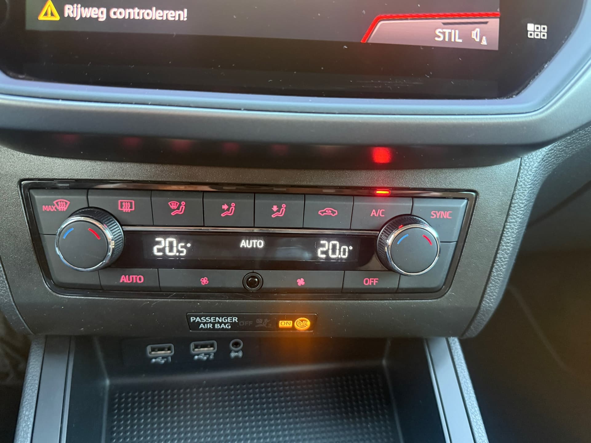 Seat Ibiza 1.0 TSI Style Business Intense, Apple Carplay/Android,Navigatie,Achteruitrij camera thumbnail 17