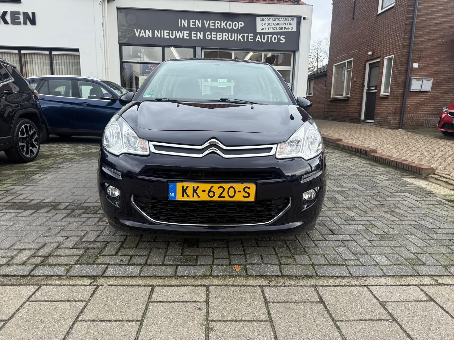 Citroen C3 1.0 PureTech Feel Edition, Navigatie,Climate control,Cruise control,Isofix thumbnail 2