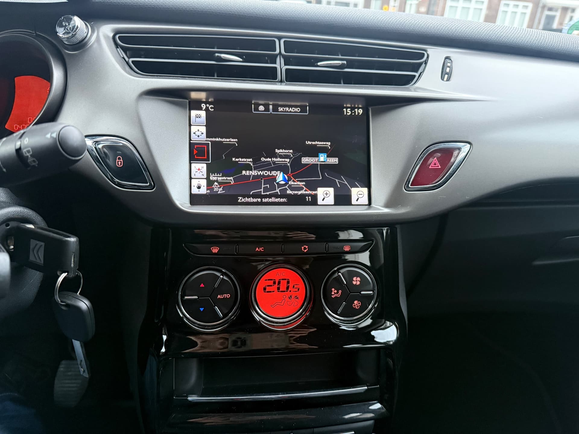 Citroen C3 1.0 PureTech Feel Edition, Navigatie,Climate control,Cruise control,Isofix thumbnail 17
