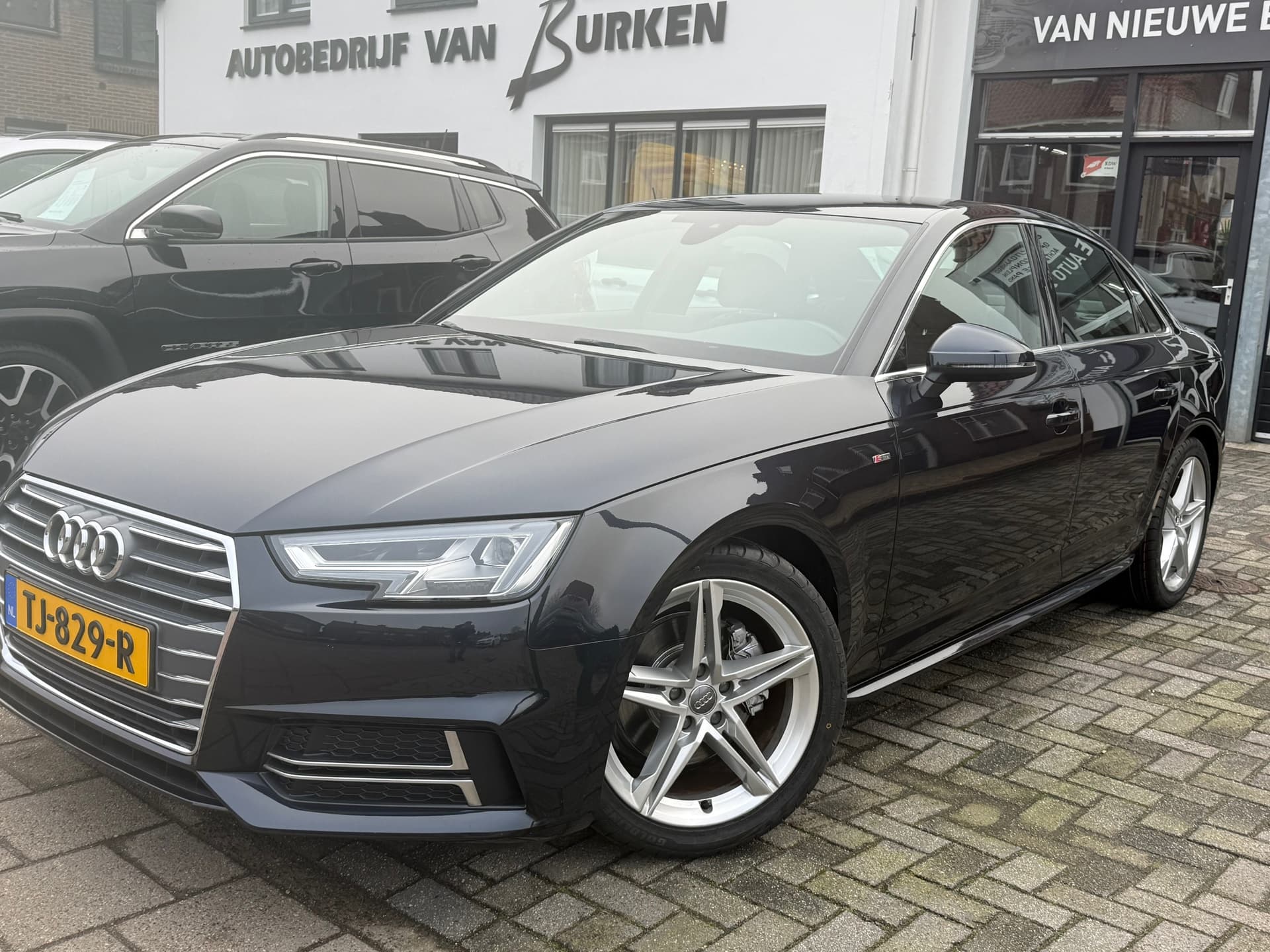 Audi A4 Limousine 1.4 TFSI Sport S line edition, Trekhaak,Navigatie, Climate Control ,18 Inch.L.M.Velgen