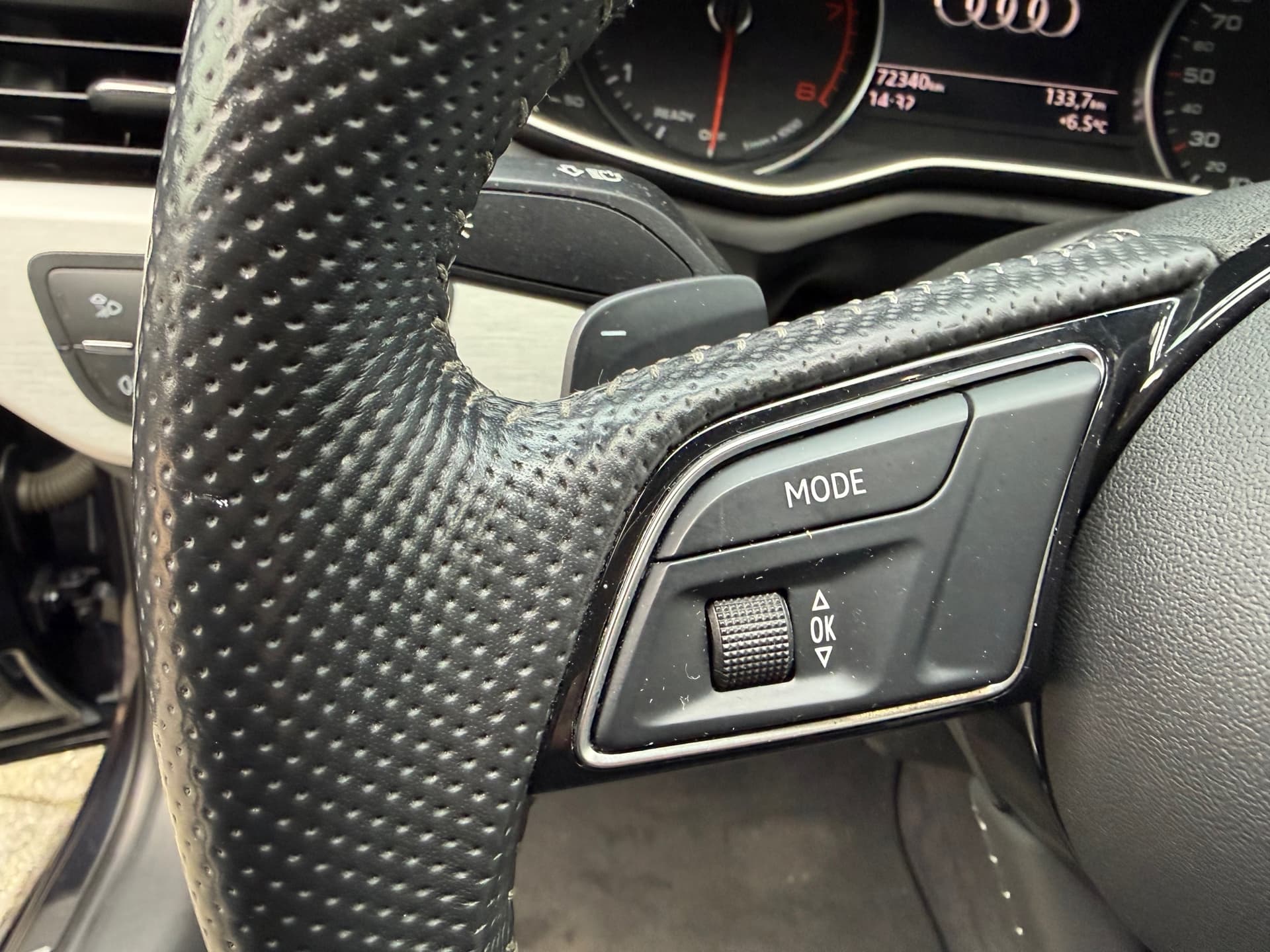 Audi A4 Limousine 1.4 TFSI Sport S line edition, Trekhaak,Navigatie, Climate Control ,18 Inch.L.M.Velgen thumbnail 16