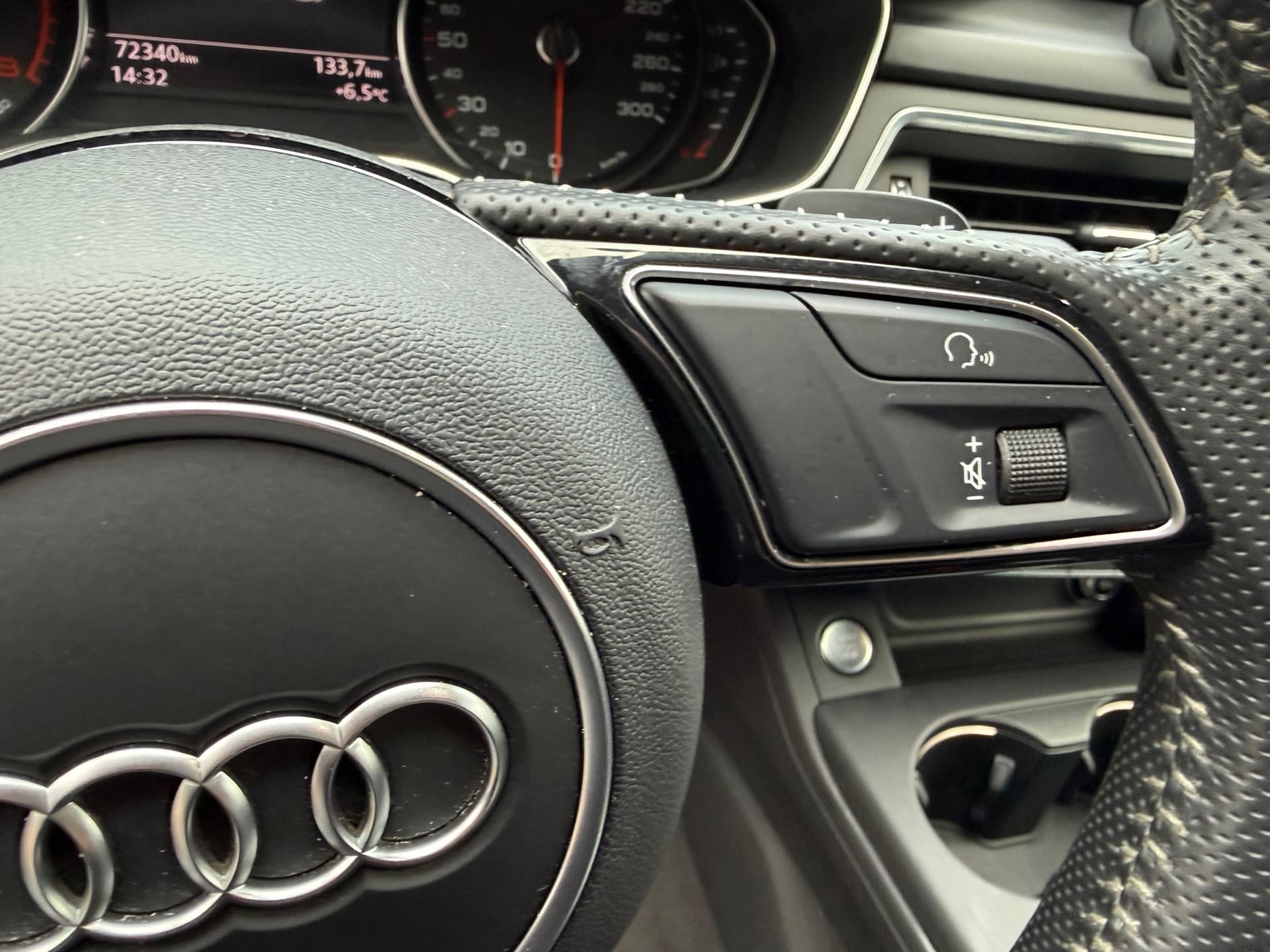 Audi A4 Limousine 1.4 TFSI Sport S line edition, Trekhaak,Navigatie, Climate Control ,18 Inch.L.M.Velgen thumbnail 17