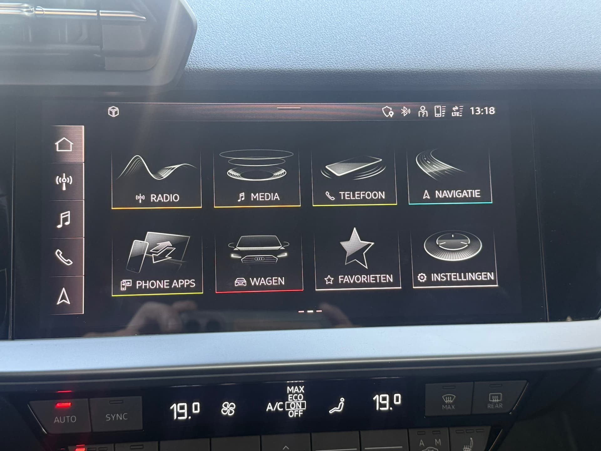 Audi A3 Sportback 40 TFSI e Advanced edition, S-line Panoramadak,Stoelverwarming,Apple Carplay/Android thumbnail 16