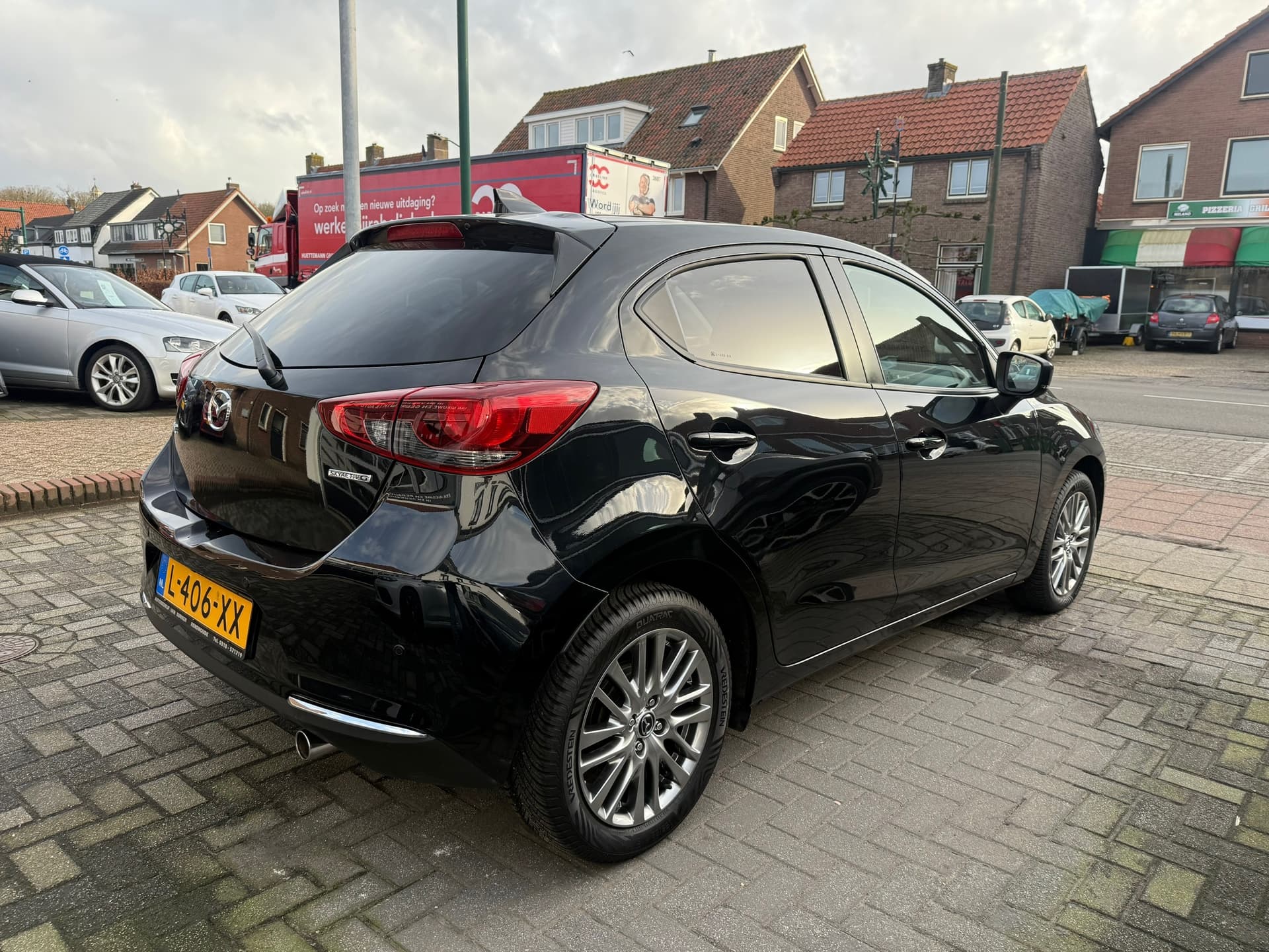 Mazda 2 1.5 Skyactiv-G Luxury,Apple Carplay/Android Stoelverwarming,Stuurverwarming,Navigatie,Achteruitrij camera thumbnail 7