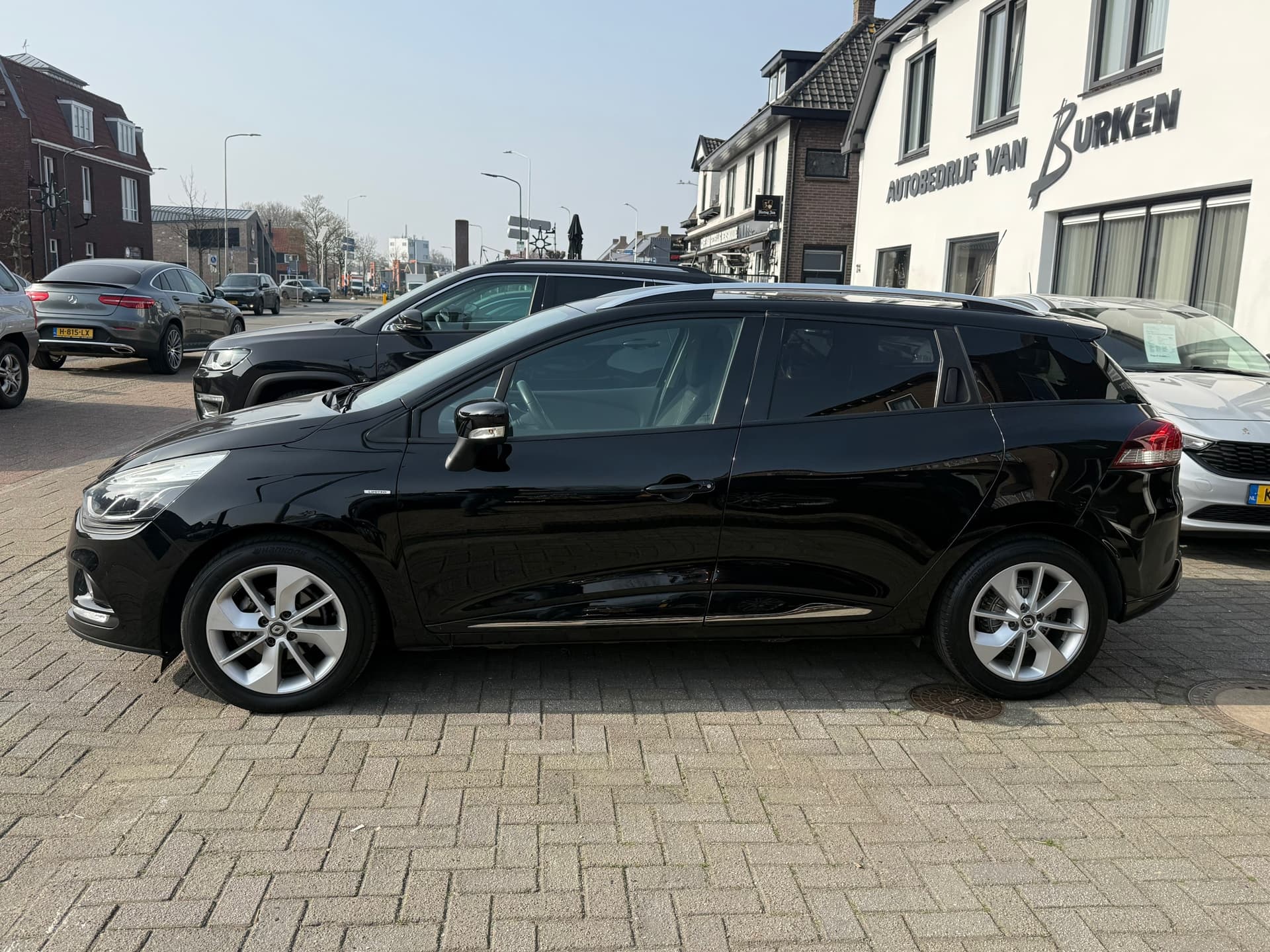 Renault Clio Estate 1.2 TCe Intens automaat, L.M.Velgen,Airco,Navigatie,Cruise control thumbnail 4