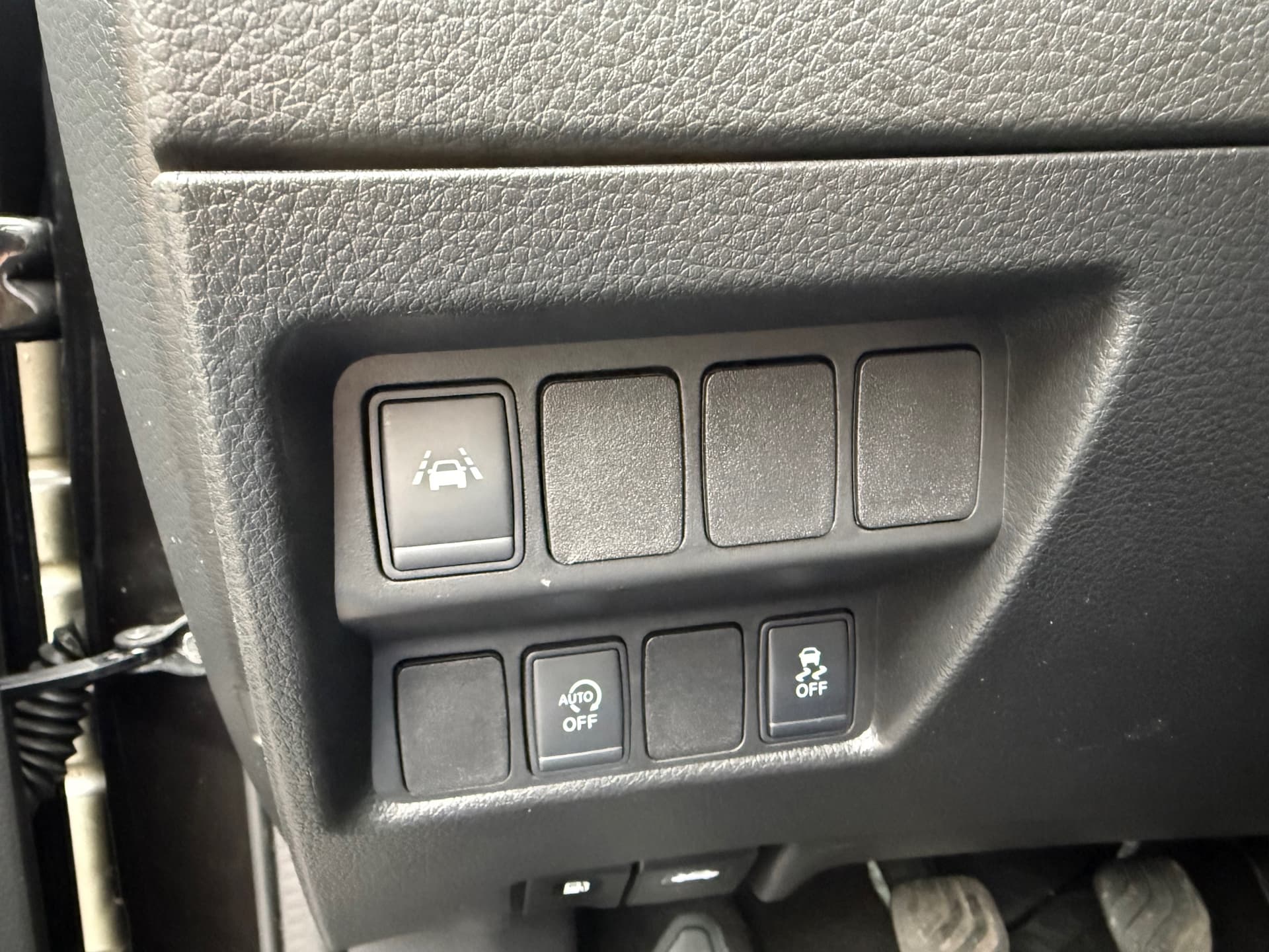 Nissan Qashqai 1.2 N-Connecta, Pano, 360 camera, Trekhaak, Navigatie, Climate control thumbnail 20