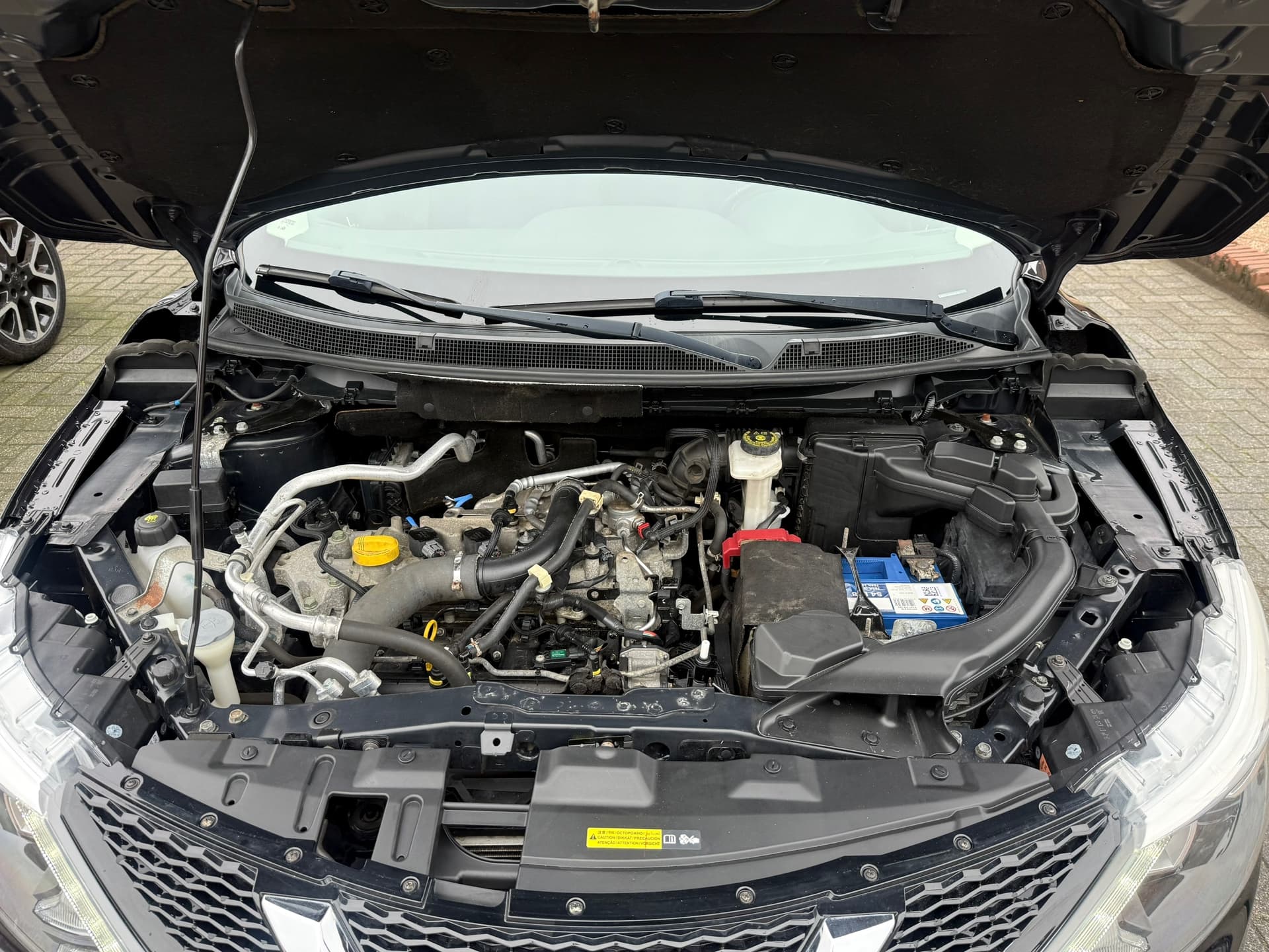 Nissan Qashqai 1.2 N-Connecta, Pano, 360 camera, Trekhaak, Navigatie, Climate control thumbnail 24