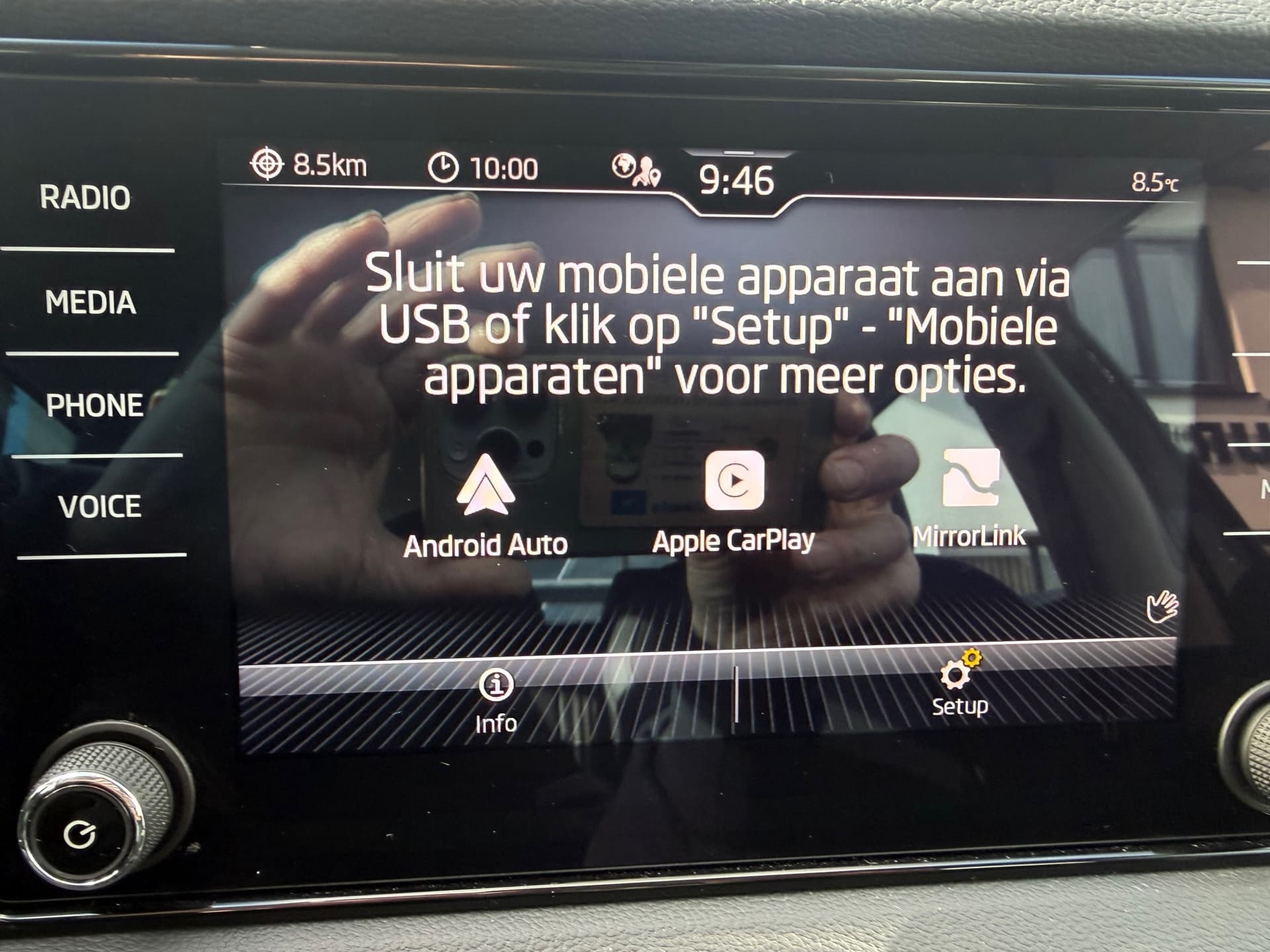 Skoda Karoq 1.5 TSI ACT Business Edition Plus, Stoelverwarming,Apple Carplay/Android,Navigatie,Trekhaak thumbnail 20