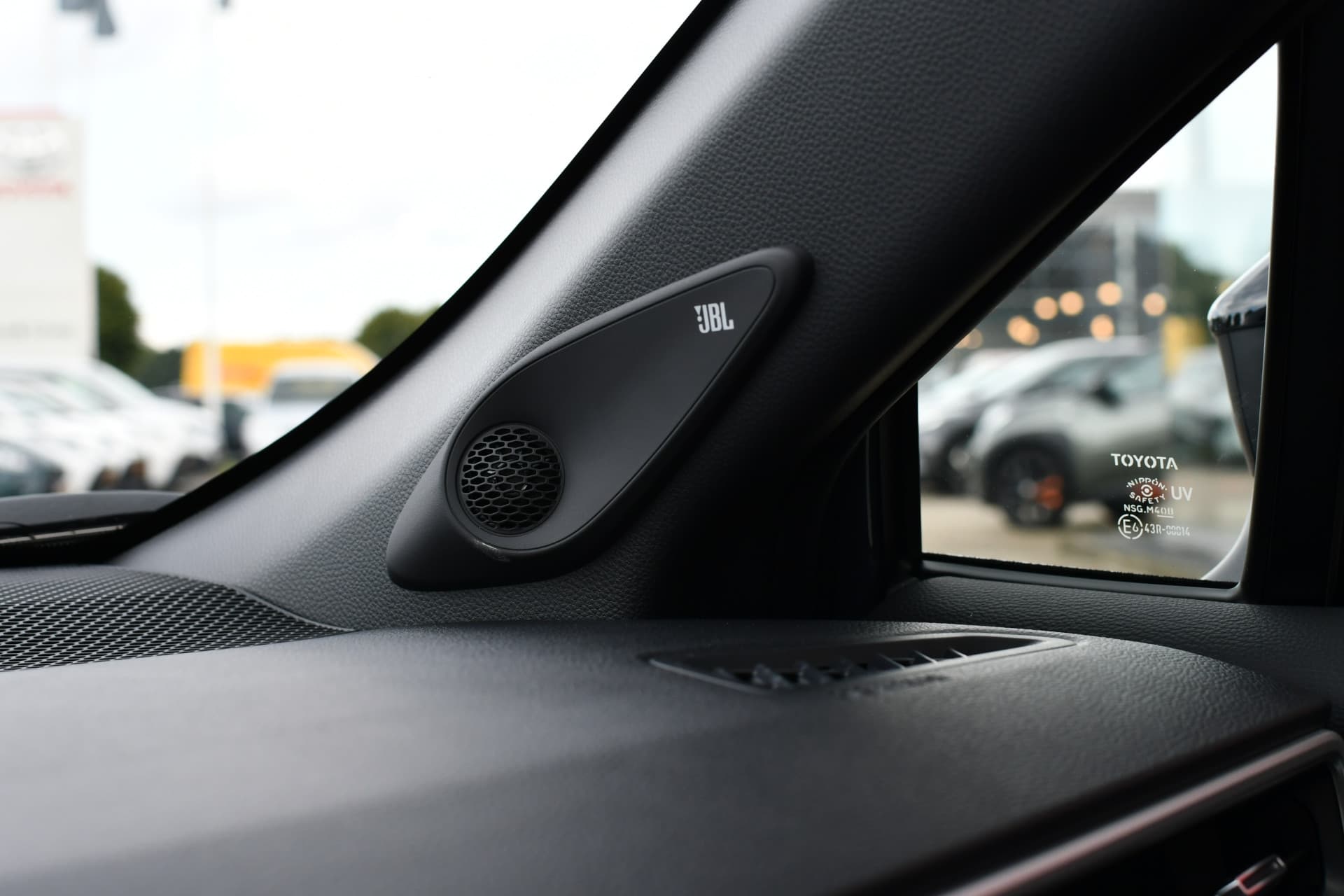 Toyota Corolla Cross Hybrid 180 Executive Automaat 180pk thumbnail 10