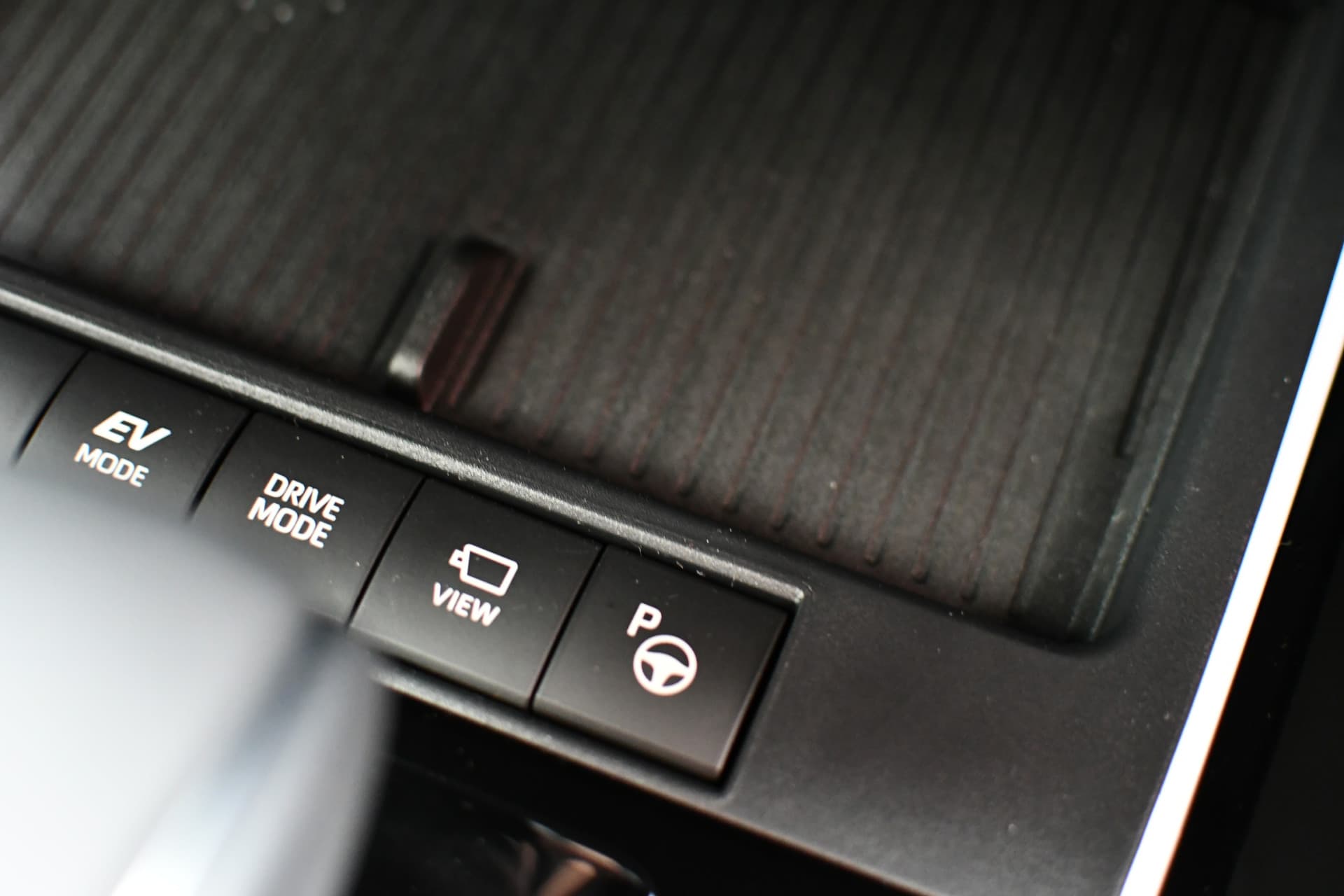 Toyota Corolla Cross Hybrid 180 Executive Automaat 180pk thumbnail 31