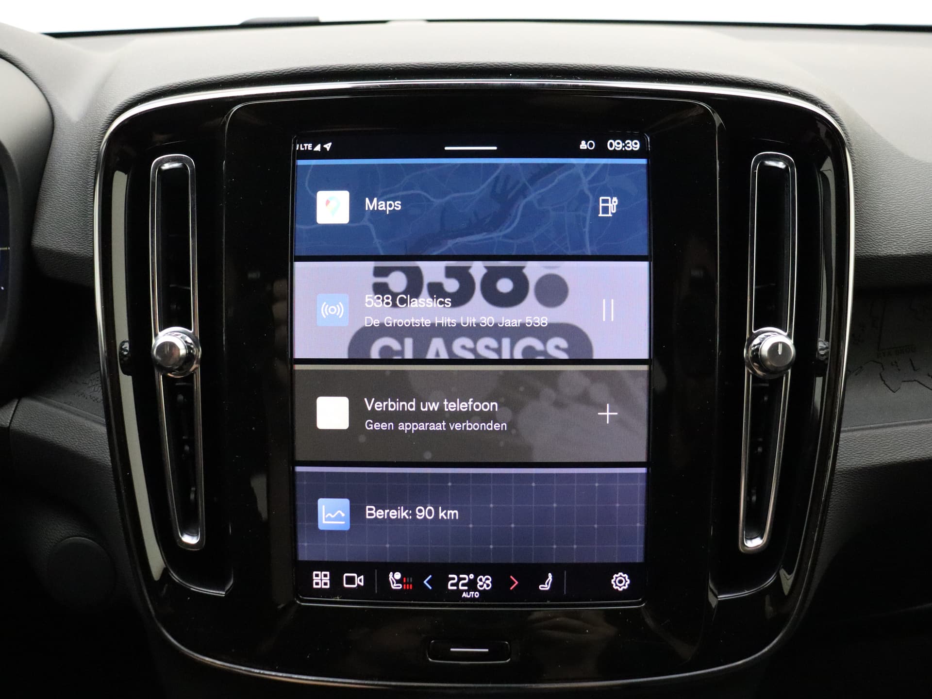 Volvo EX40 Extended Range Plus / Climate / 19'' / Donker glas / Sage Green / thumbnail 9