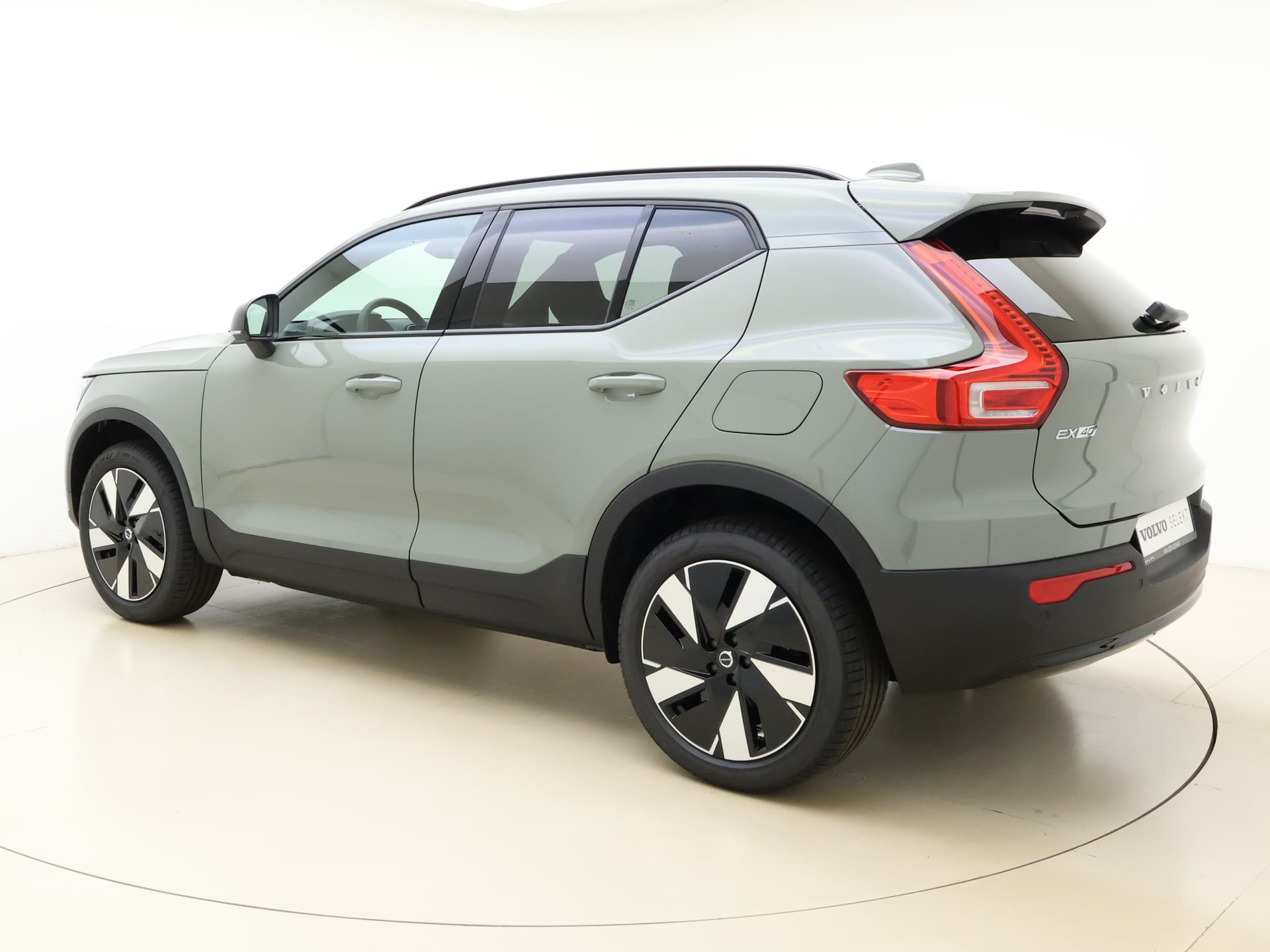 Volvo EX40 Extended Range Plus / Climate / 19'' / Donker glas / Sage Green / thumbnail 10