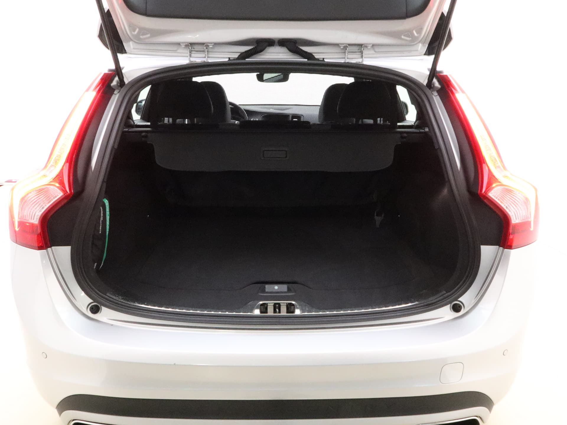 Volvo V60 Cross Country T5 245pk Automaat Polar+ / 19'' Bor / Schuif-/kanteldak / El. Stoelen / Dubbel glas / Afn. Trekhaak / Kinderzitjes / H&K Audio / Keyless / Stoel + stuurw. verwarming / PDC + CAM / ACC / BLIS / thumbnail 12