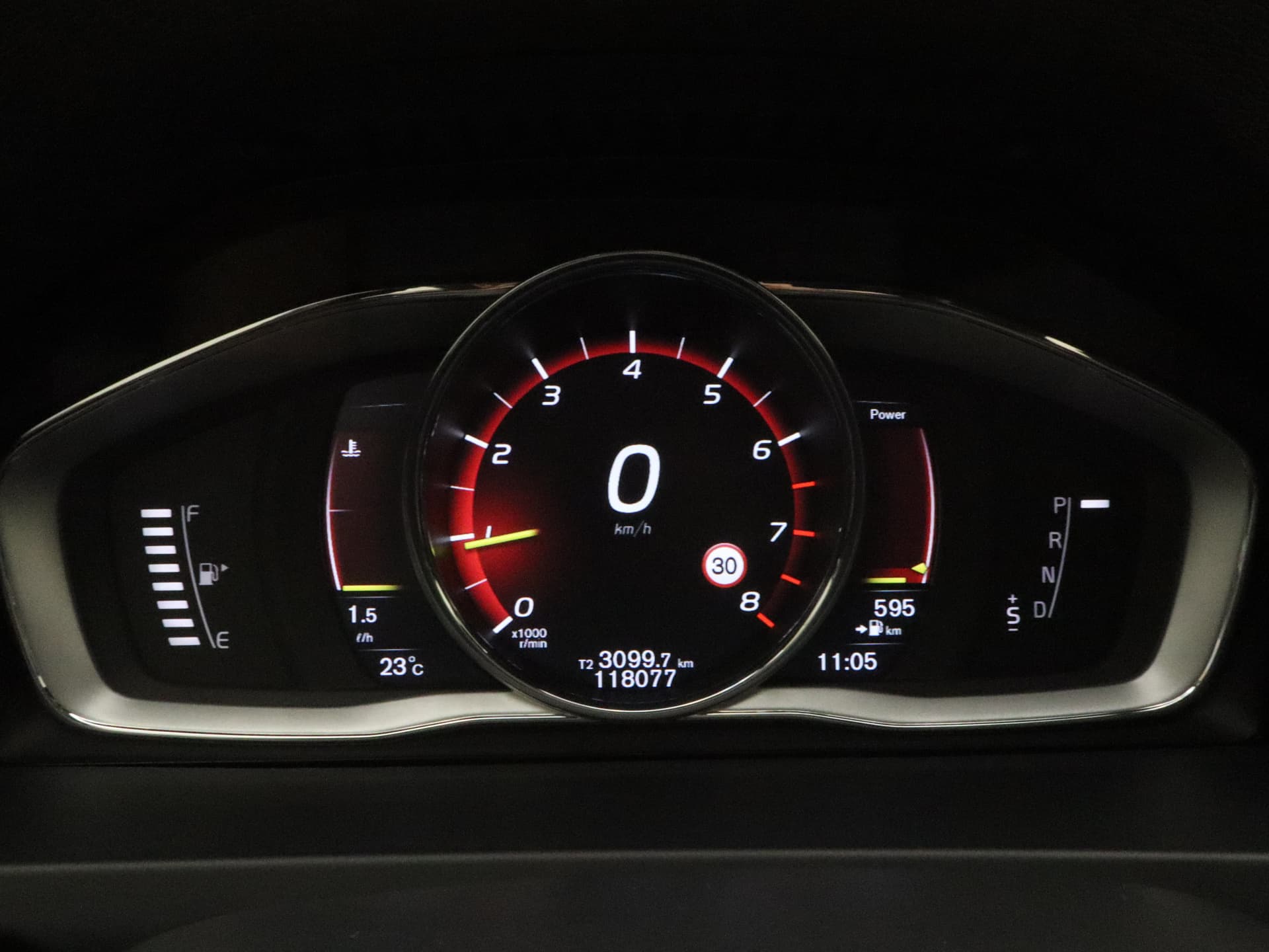 Volvo V60 Cross Country T5 245pk Automaat Polar+ / 19'' Bor / Schuif-/kanteldak / El. Stoelen / Dubbel glas / Afn. Trekhaak / Kinderzitjes / H&K Audio / Keyless / Stoel + stuurw. verwarming / PDC + CAM / ACC / BLIS / thumbnail 34