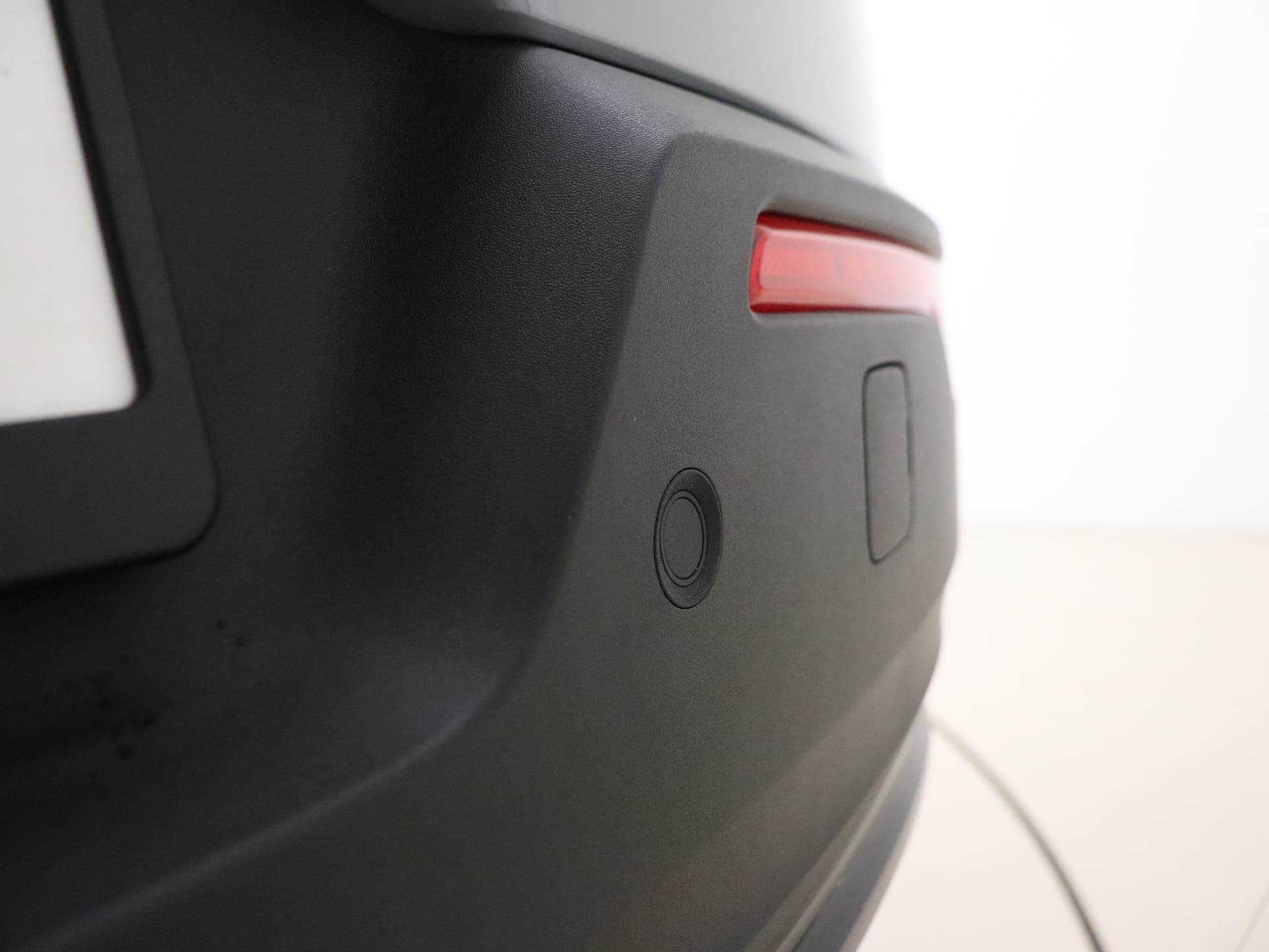 Volvo EX40 Extended Range Core / 360 CAMERA / ADAPT. CRUISE / BLIS / GETINT GLAS / STOELVERWARMING / thumbnail 6