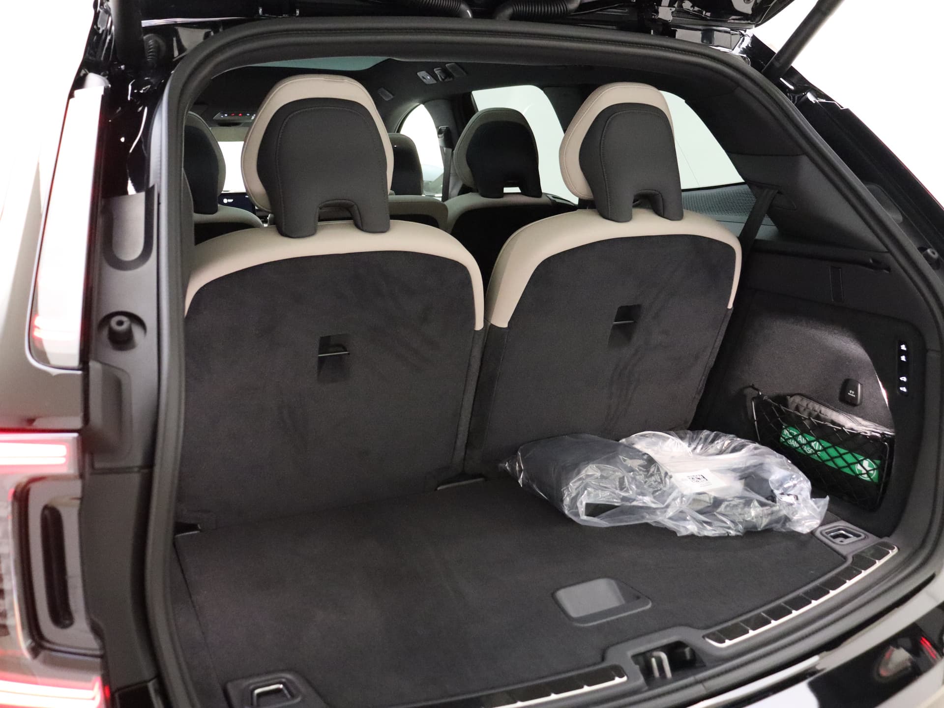 Volvo EX90 Twin Motor Perf. Ultra 7p. / Bowers&Wilkins Audio / Luchtvering / Pilot Assist Pack / Climate Pack / Extra Getint glas / thumbnail 13