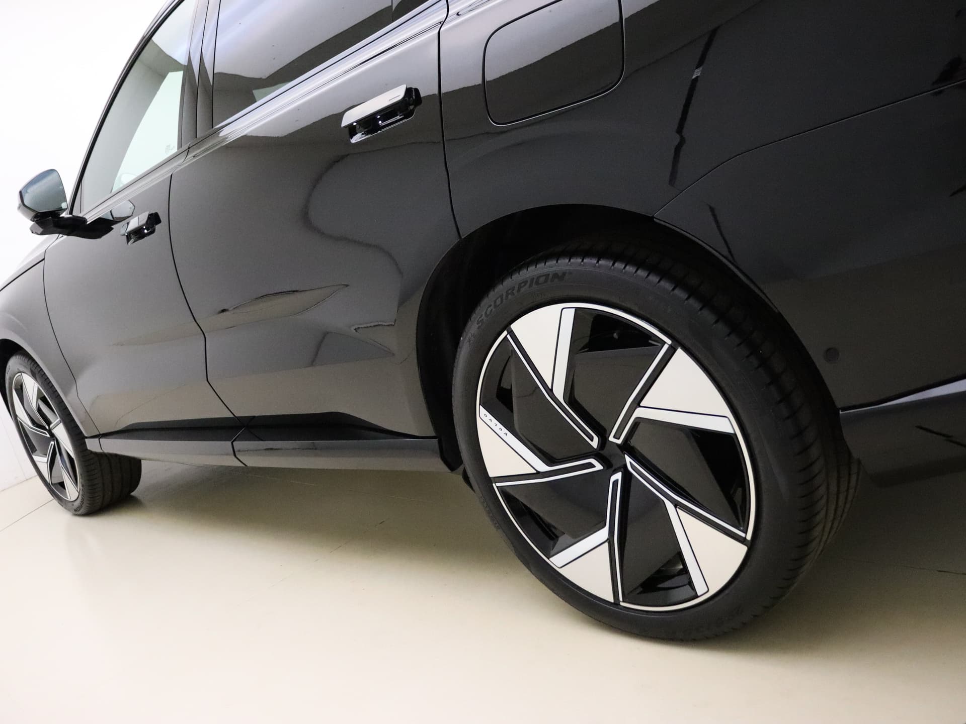 Volvo EX90 Twin Motor Perf. Ultra 7p. / Bowers&Wilkins Audio / Luchtvering / Pilot Assist Pack / Climate Pack / Extra Getint glas / thumbnail 19