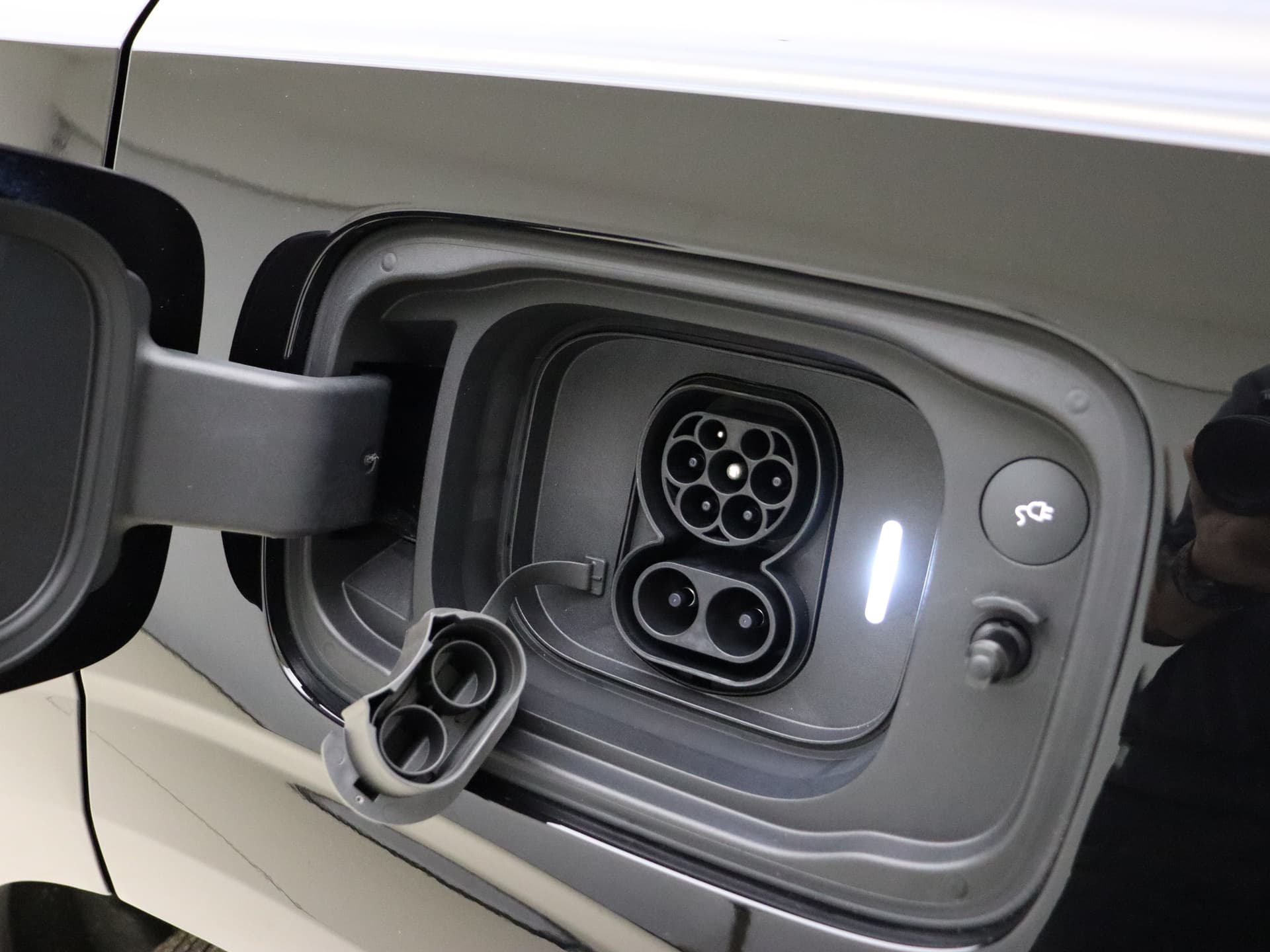 Volvo EX90 Twin Motor Perf. Ultra 7p. / Bowers&Wilkins Audio / Luchtvering / Pilot Assist Pack / Climate Pack / Extra Getint glas / thumbnail 20