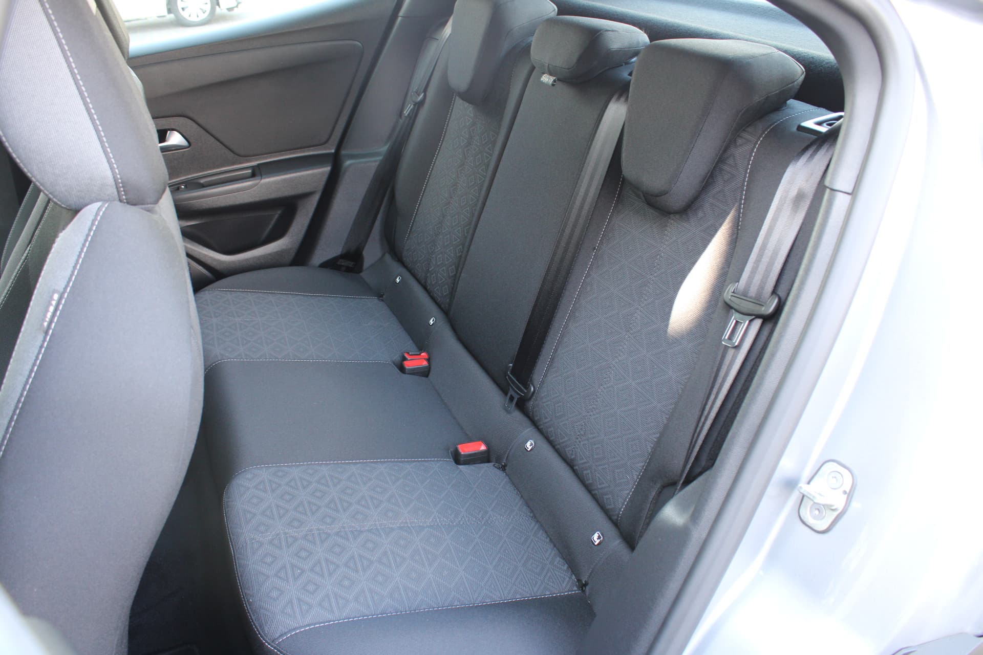 Opel Mokka-e Electric Level 2 50 kWh thumbnail 15