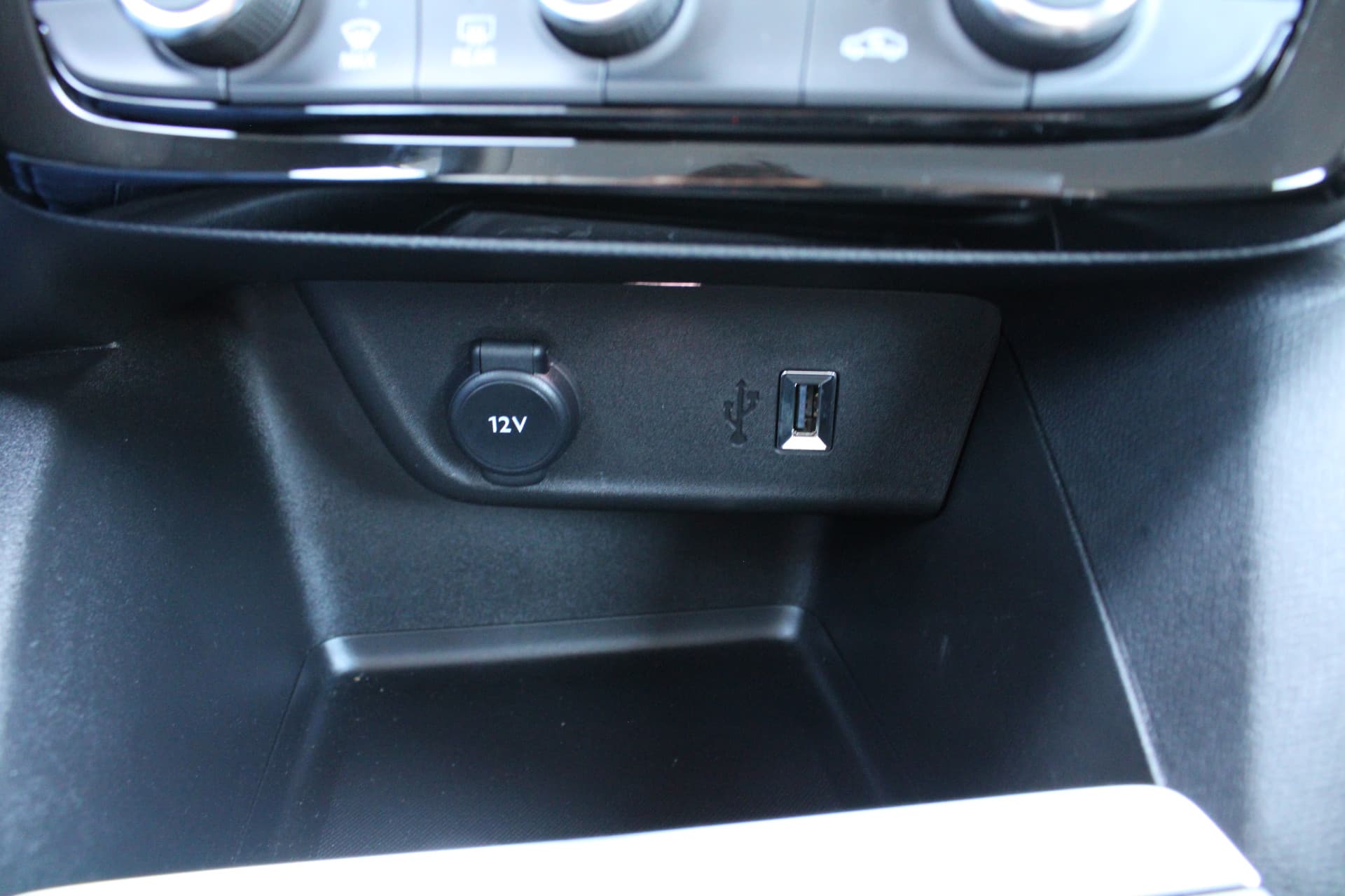 Opel Mokka-e Electric Level 2 50 kWh thumbnail 27