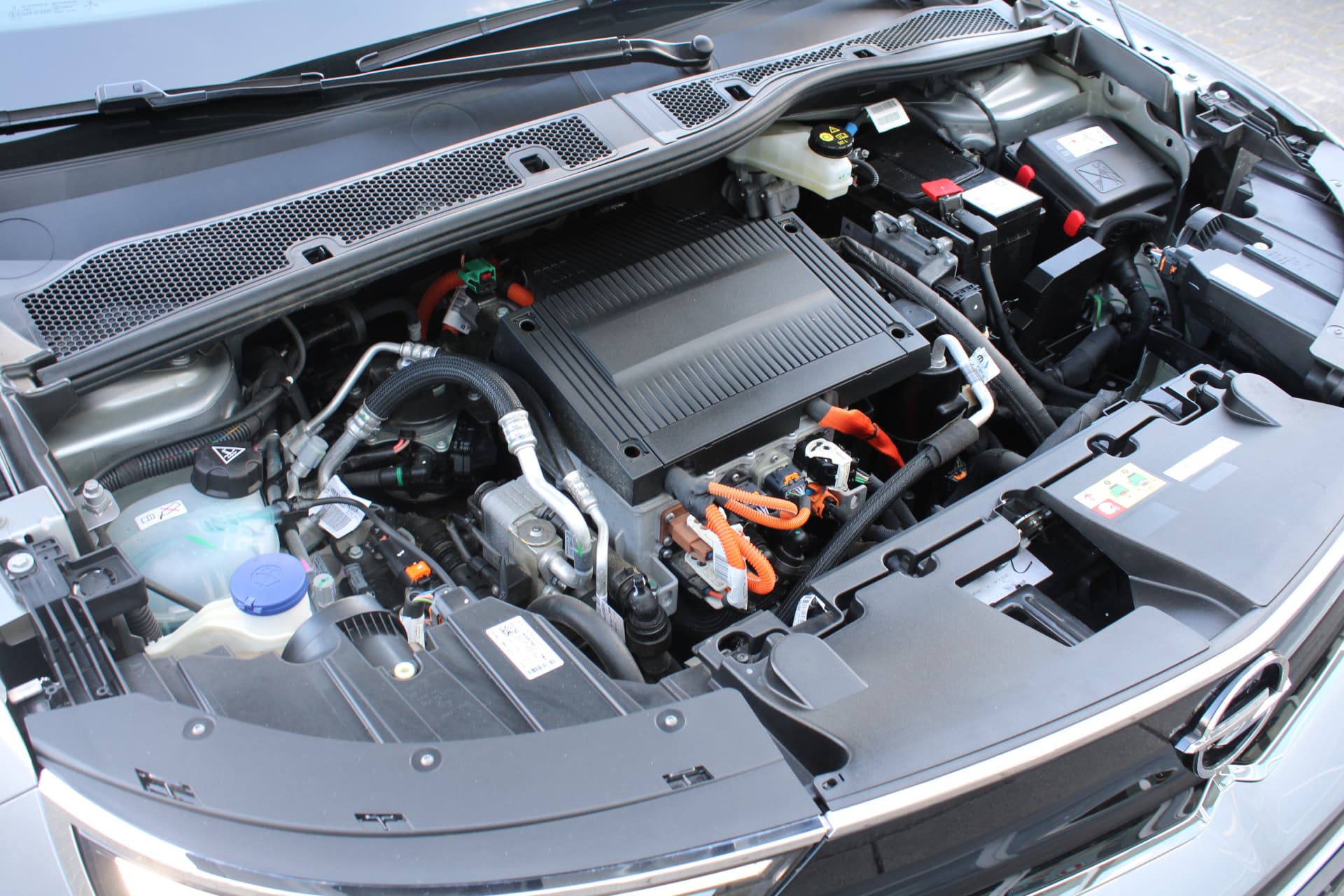 Opel Mokka-e Electric Level 2 50 kWh thumbnail 36