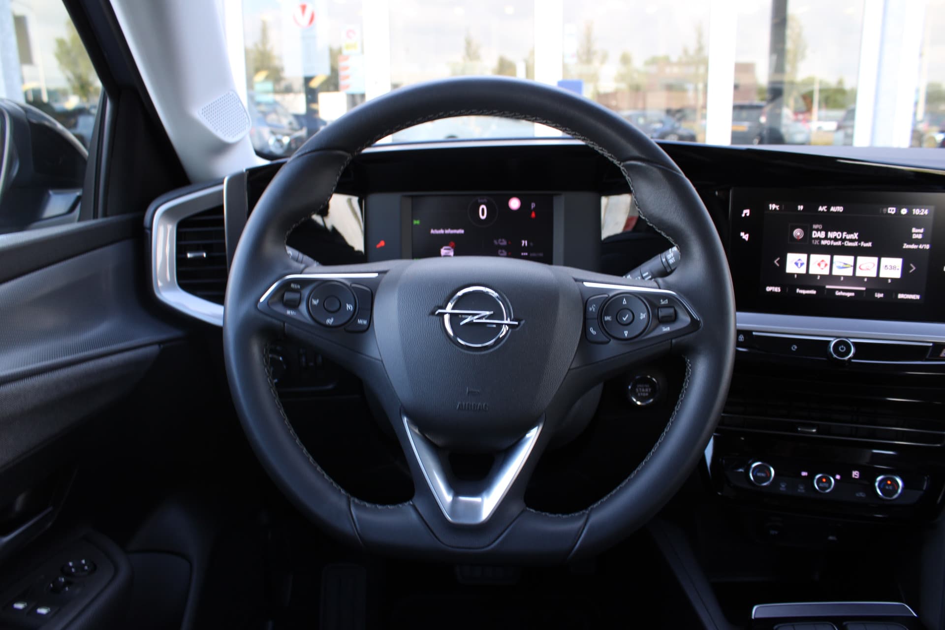 Opel Mokka-e Electric Level 2 50 kWh thumbnail 41