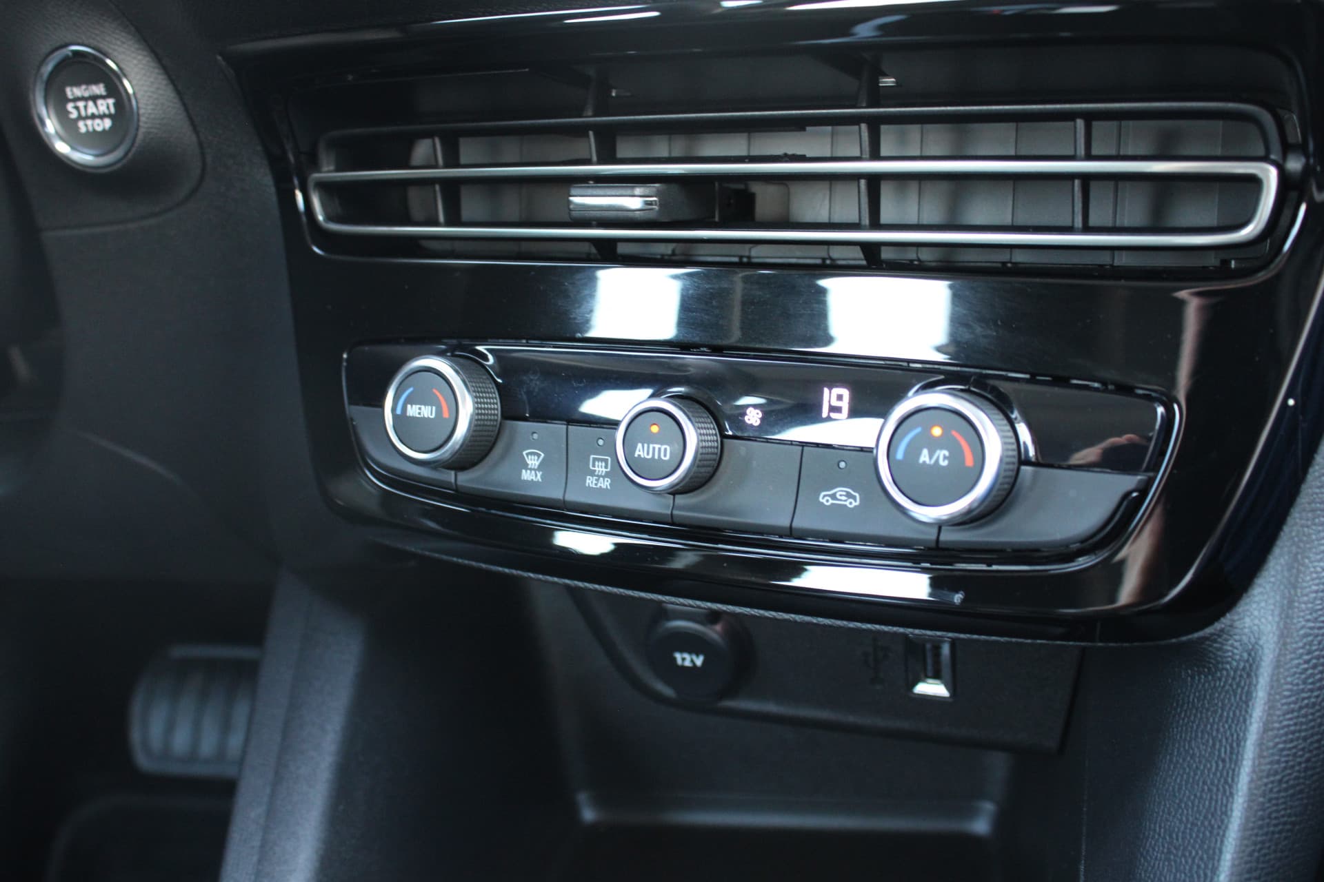 Opel Mokka-e Electric Level 2 50 kWh thumbnail 51