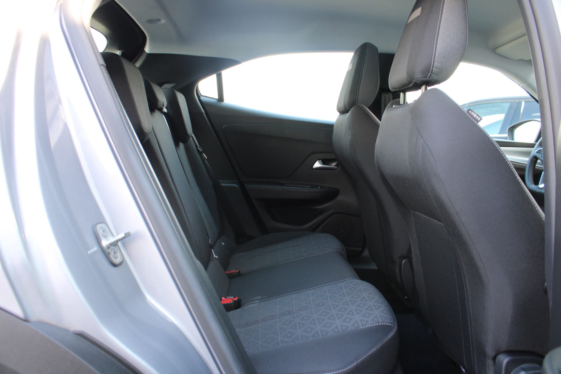 Opel Mokka-e Electric Level 2 50 kWh thumbnail 54