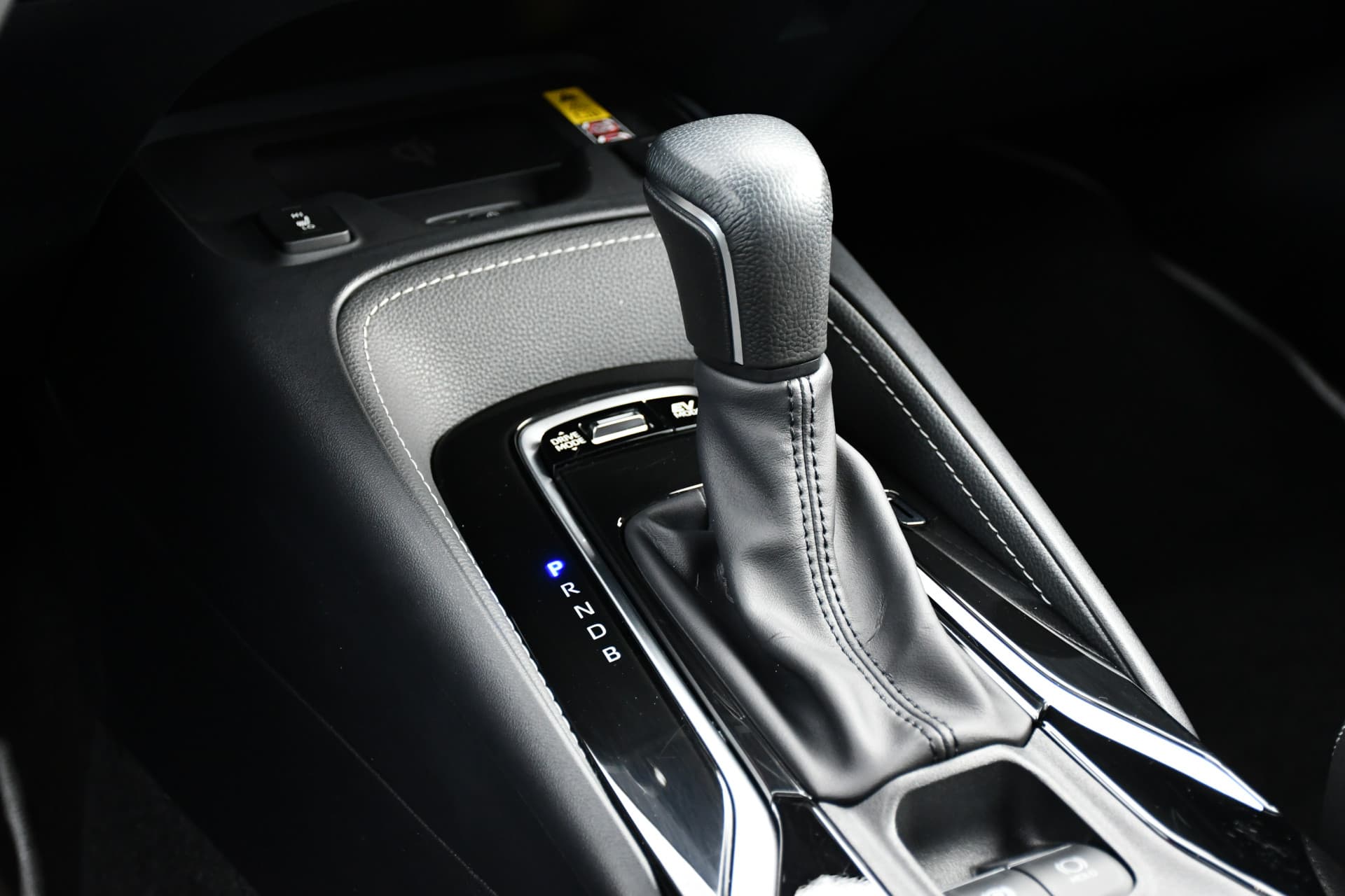 Toyota Corolla Touring Sports Hybrid 140 Dynamic + Automaat 140Pk thumbnail 4