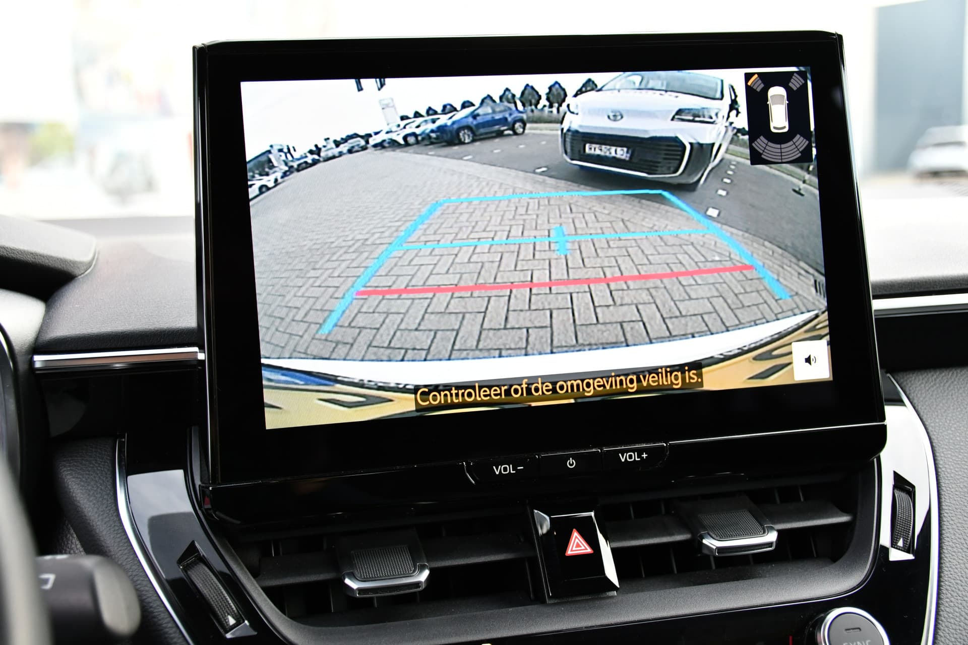 Toyota Corolla Touring Sports Hybrid 140 Dynamic + Automaat 140Pk thumbnail 10