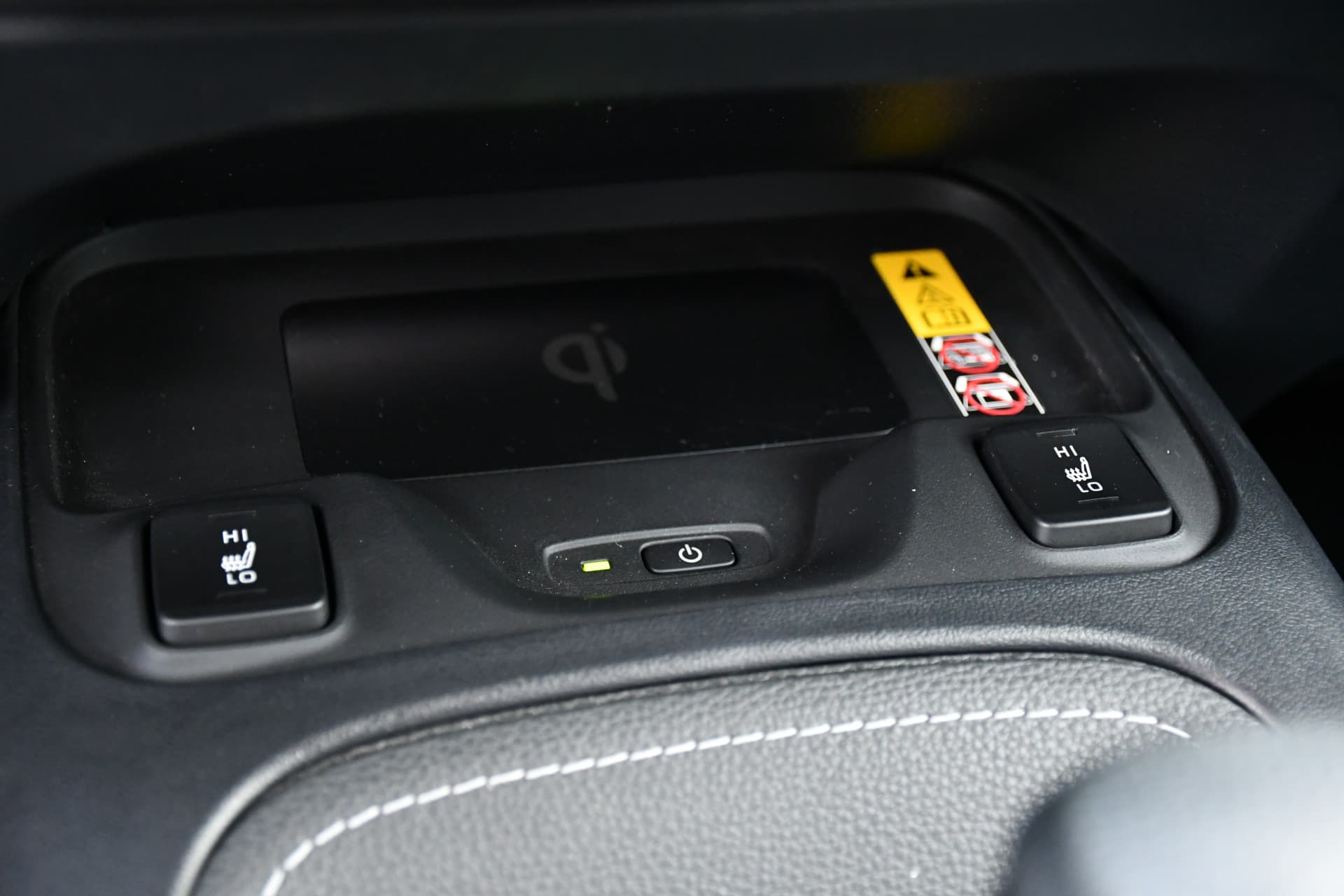 Toyota Corolla Touring Sports Hybrid 140 Dynamic + Automaat 140Pk thumbnail 14