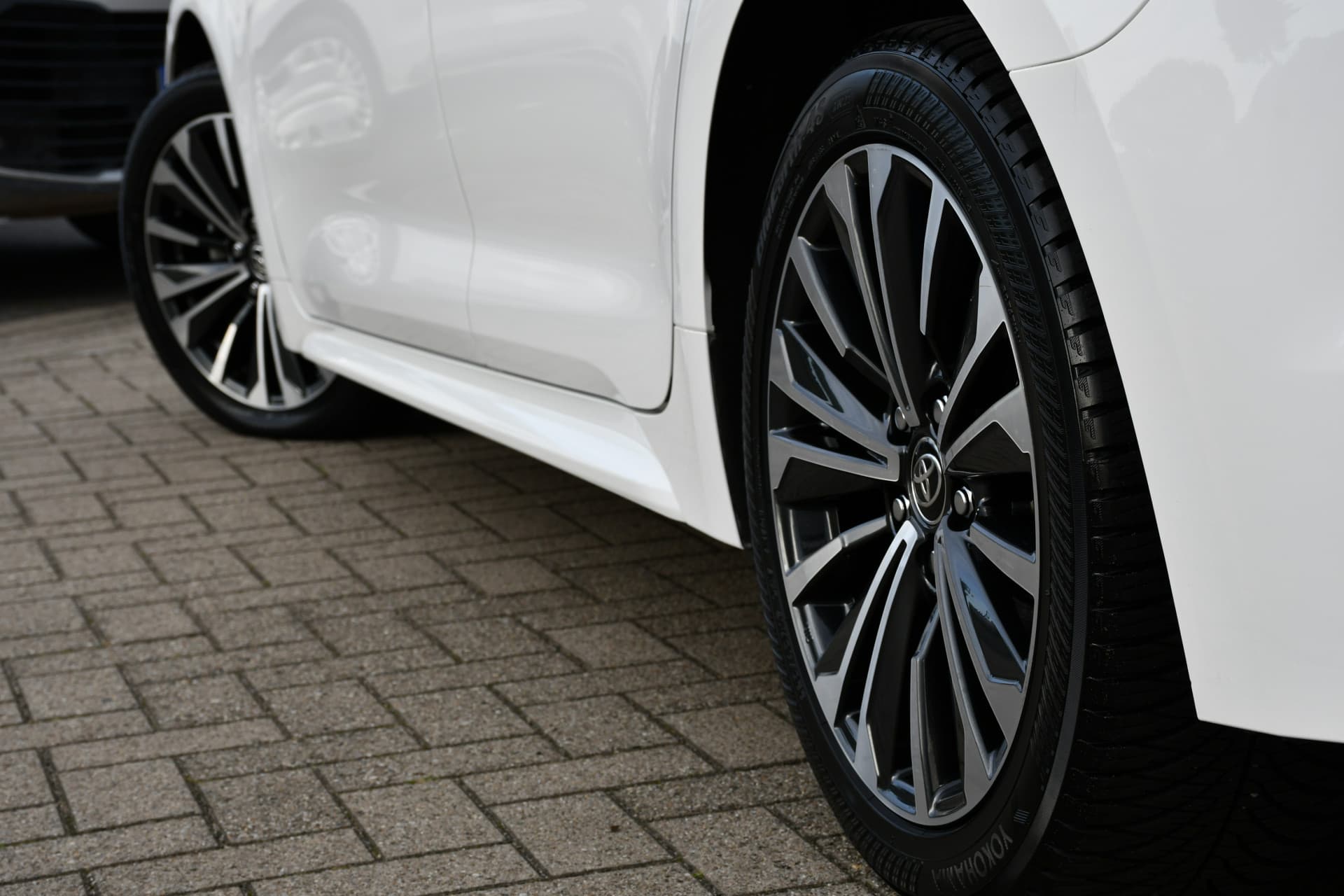 Toyota Corolla Touring Sports Hybrid 140 Dynamic + Automaat 140Pk thumbnail 22