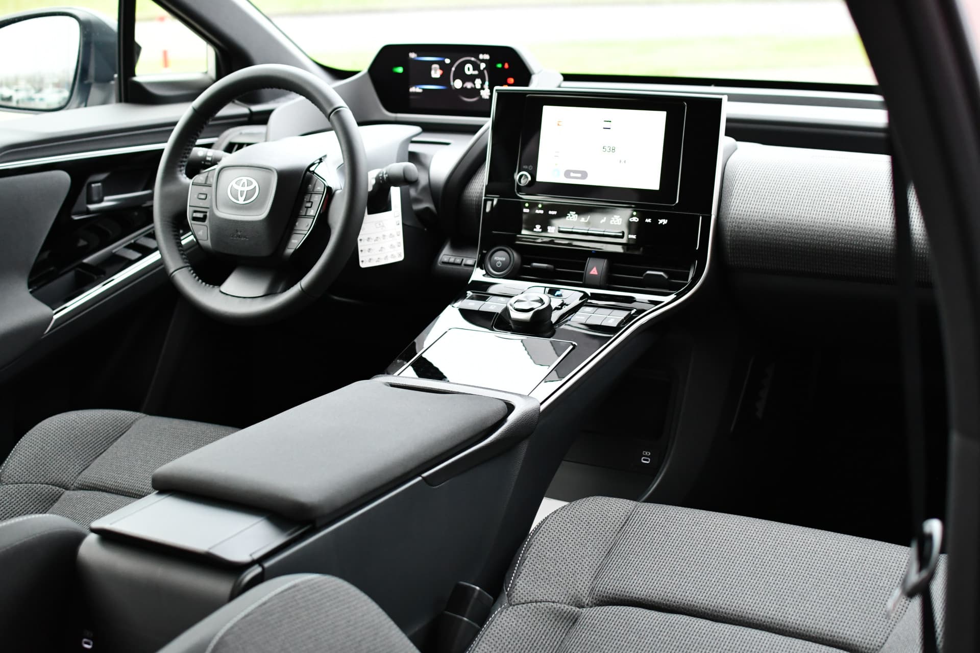 Toyota BZ4X Active 71 kWh Automaat 204pk thumbnail 12