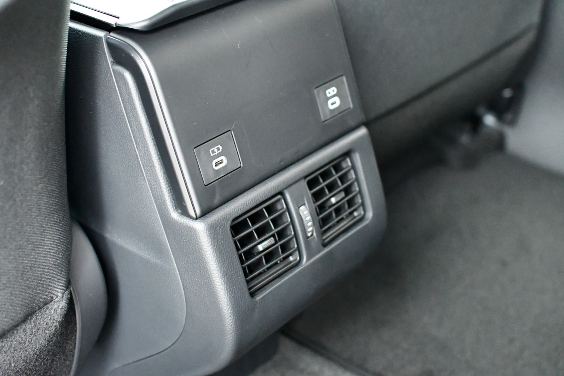 Toyota BZ4X Active 71 kWh Automaat 204pk thumbnail 30